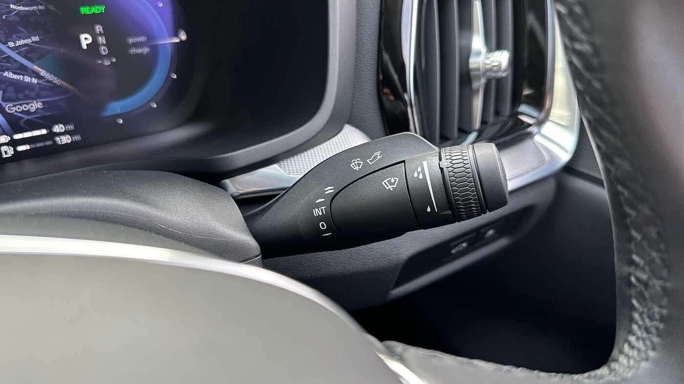 Volvo S60 Image 25
