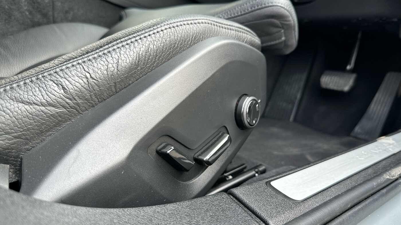 Volvo S60 Image 34
