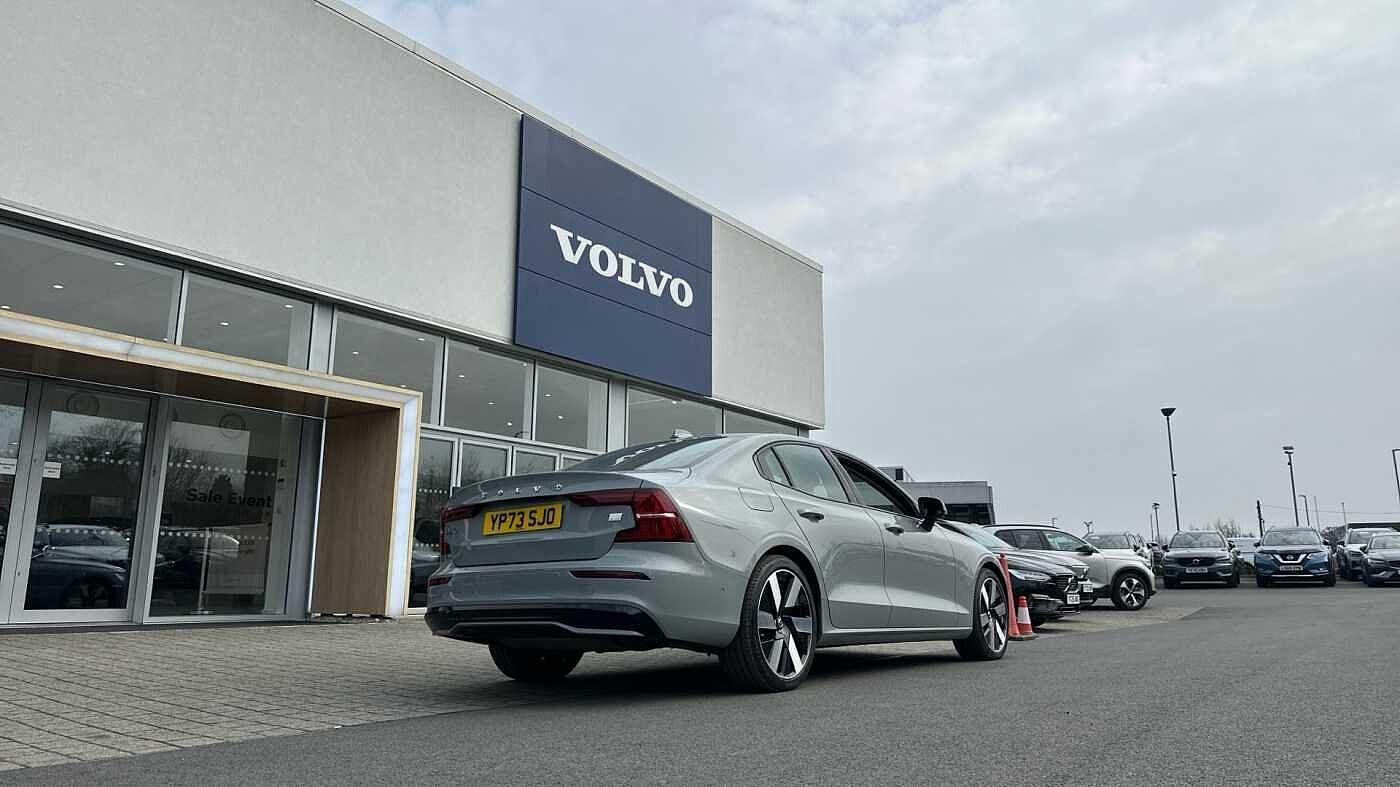 Volvo S60 Image 37