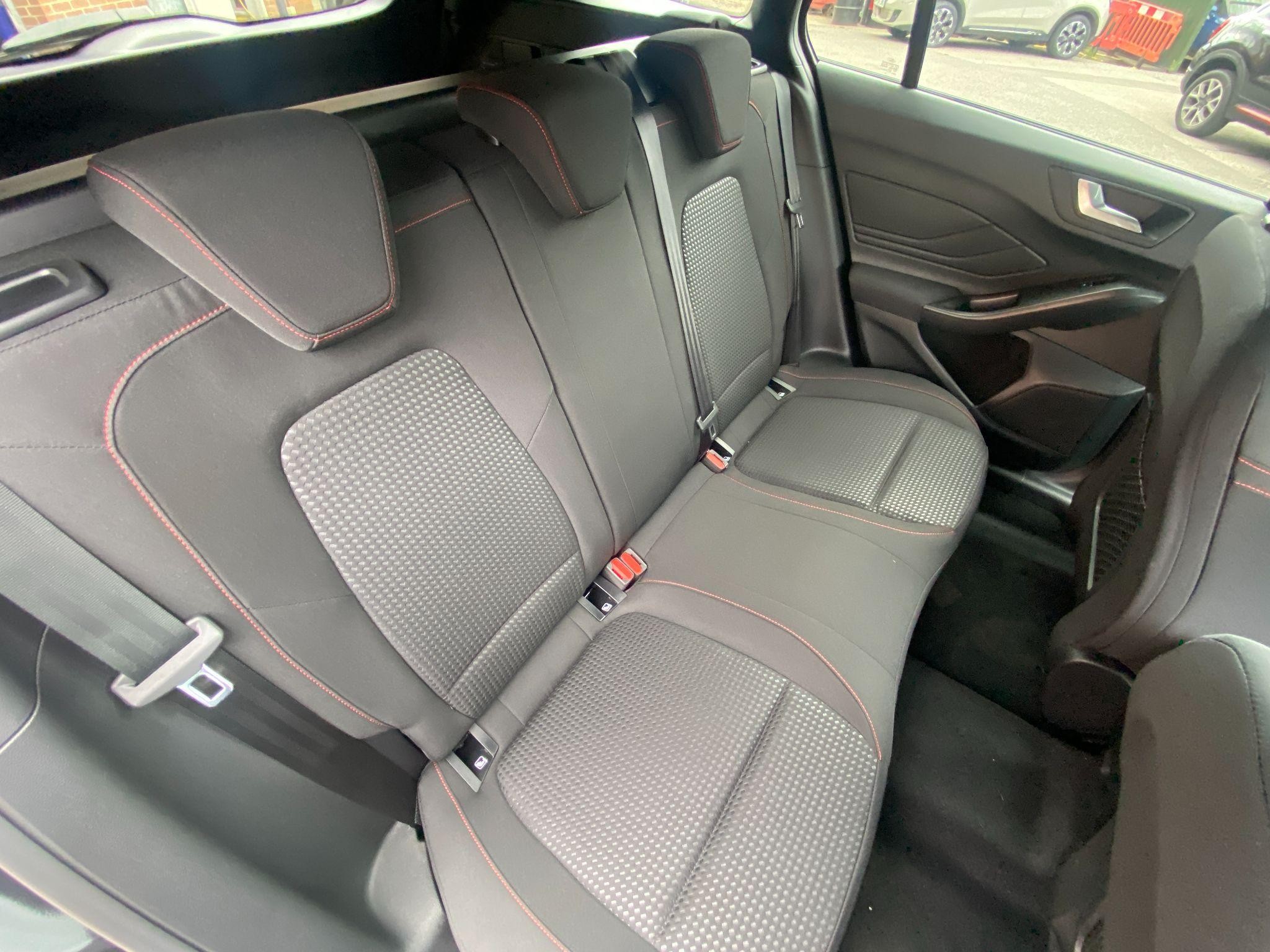 Ford Focus Estate Image 17