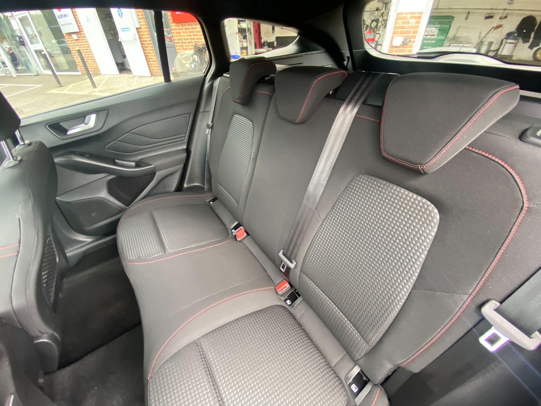 Ford Focus Estate Image 18