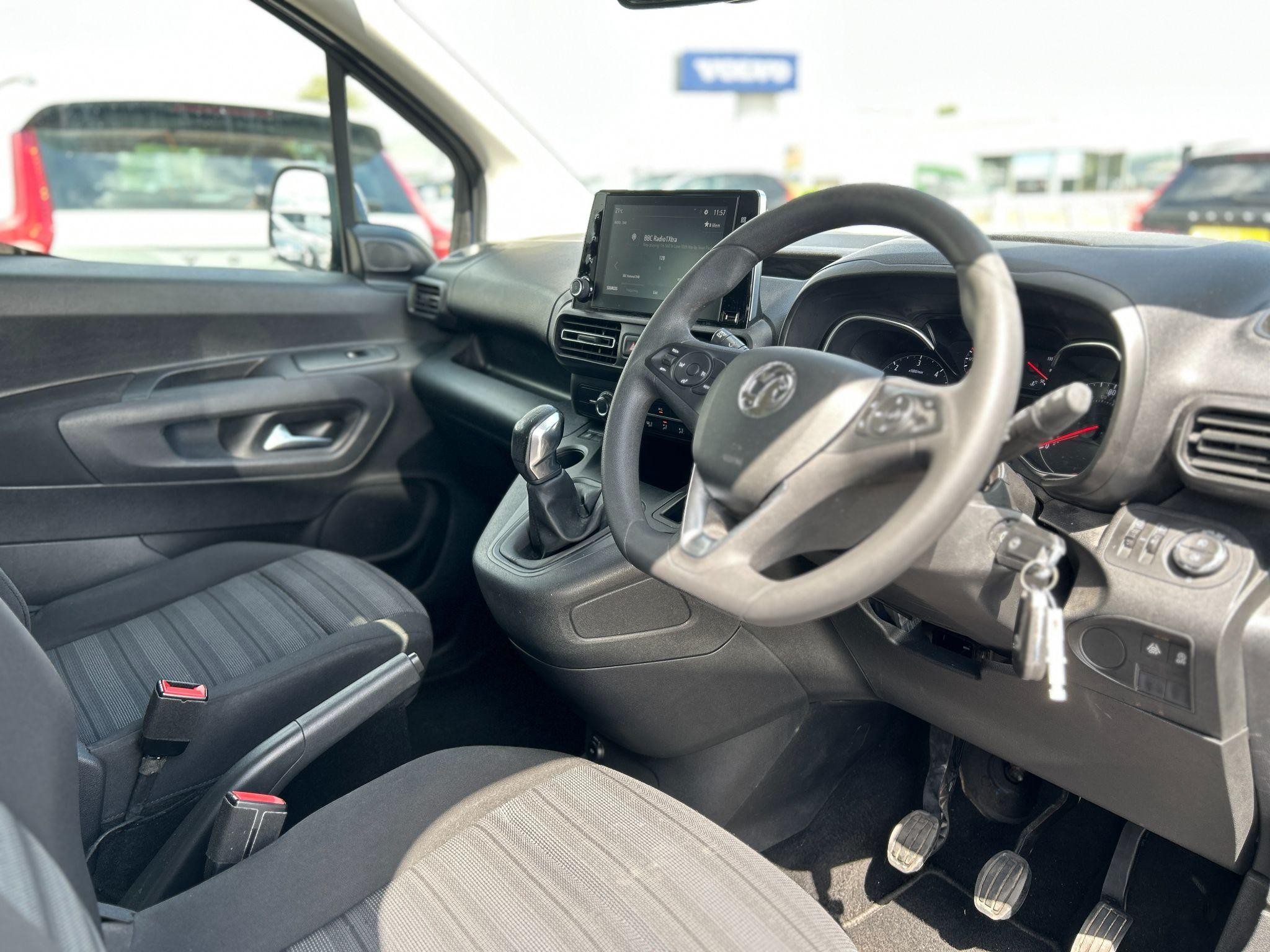 Vauxhall Combo Life Image 10