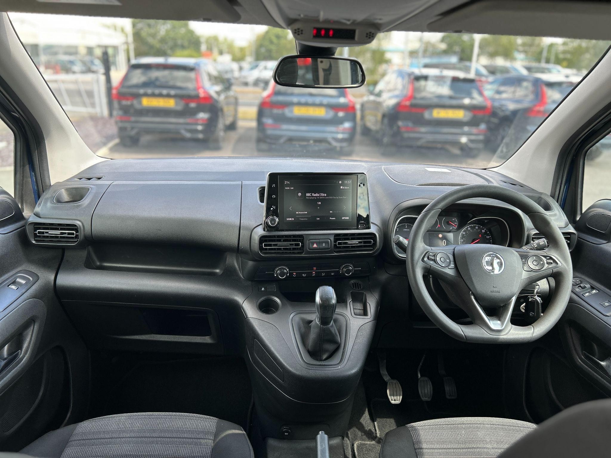 Vauxhall Combo Life Image 12