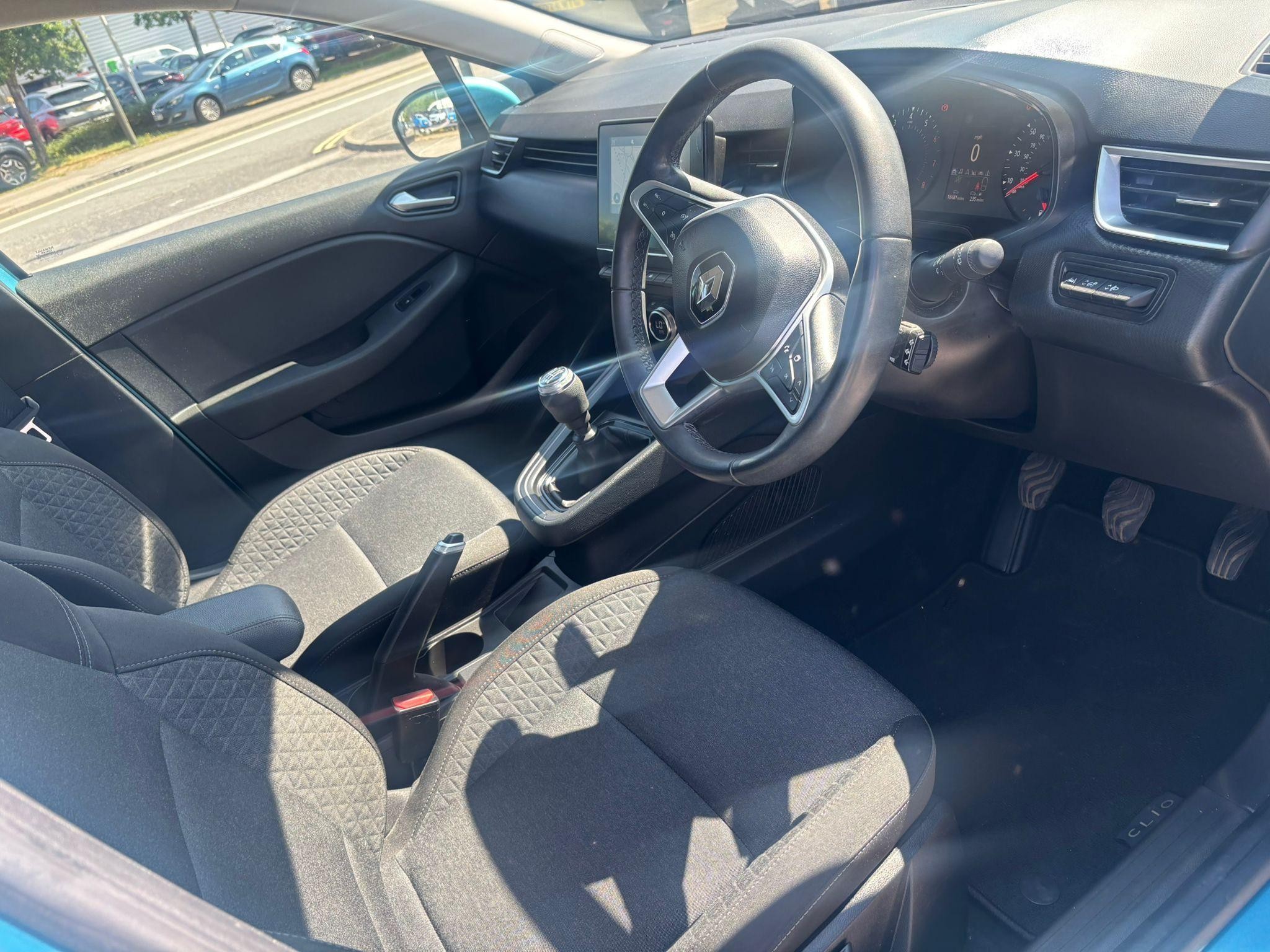 Renault Clio Image 11