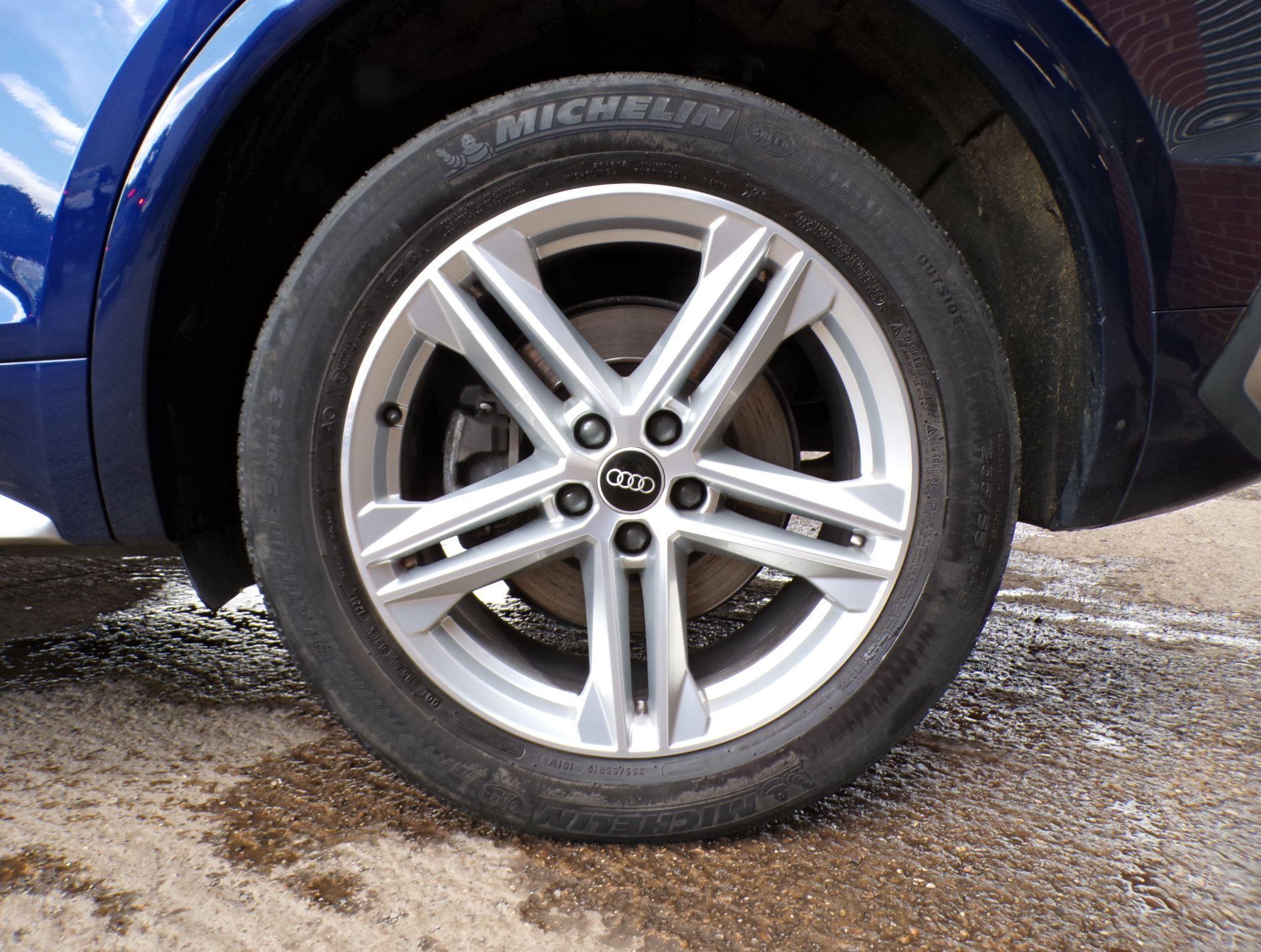 Audi Q5 Image 7