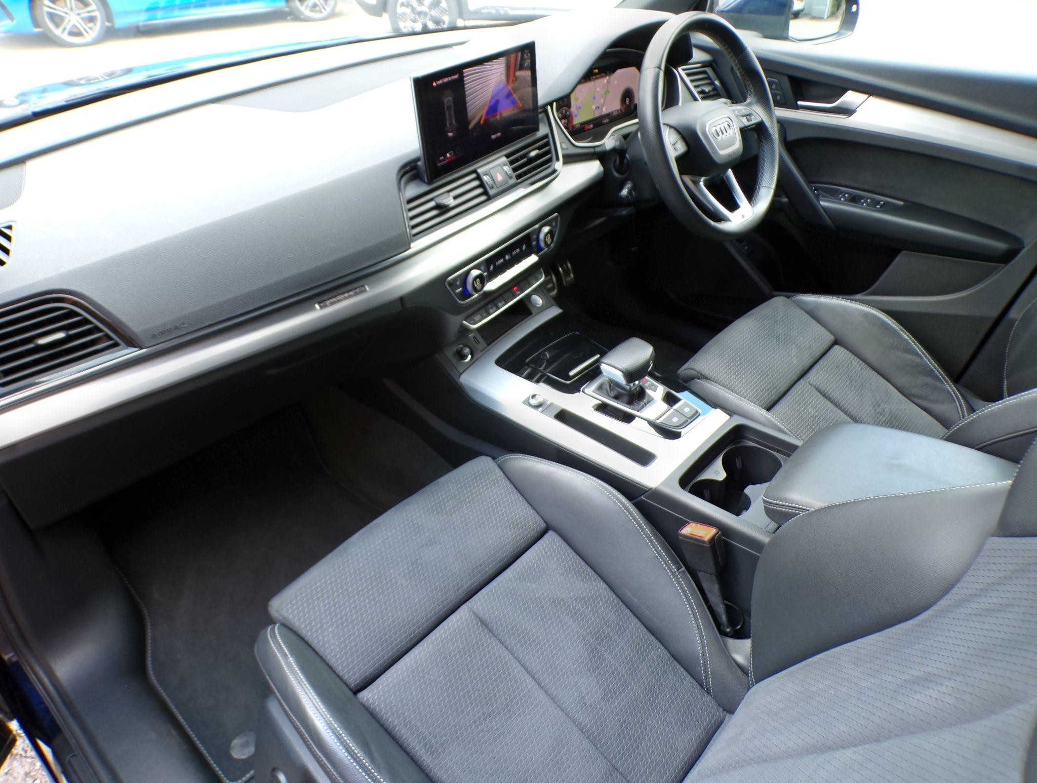 Audi Q5 Image 11
