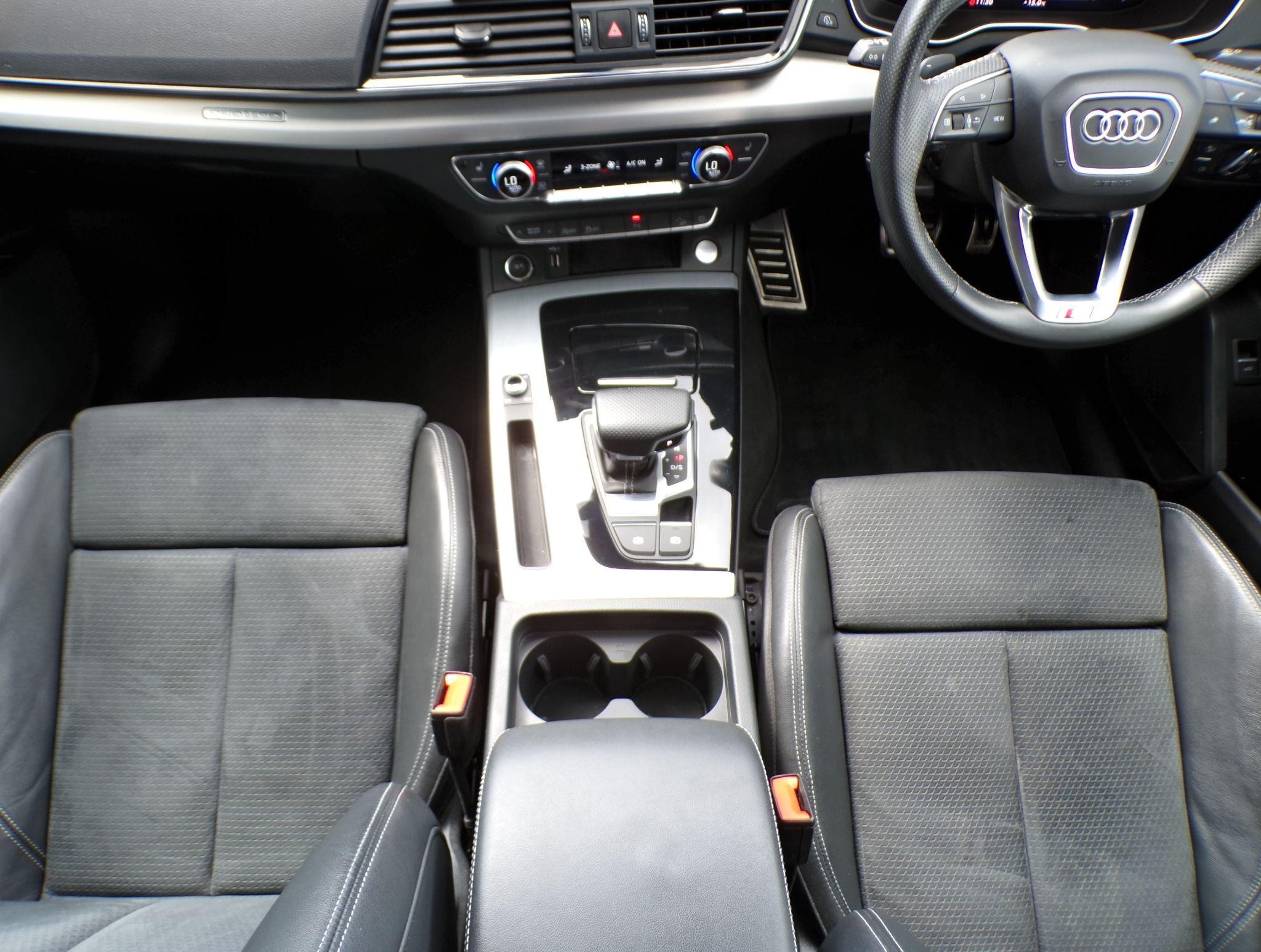 Audi Q5 Image 18