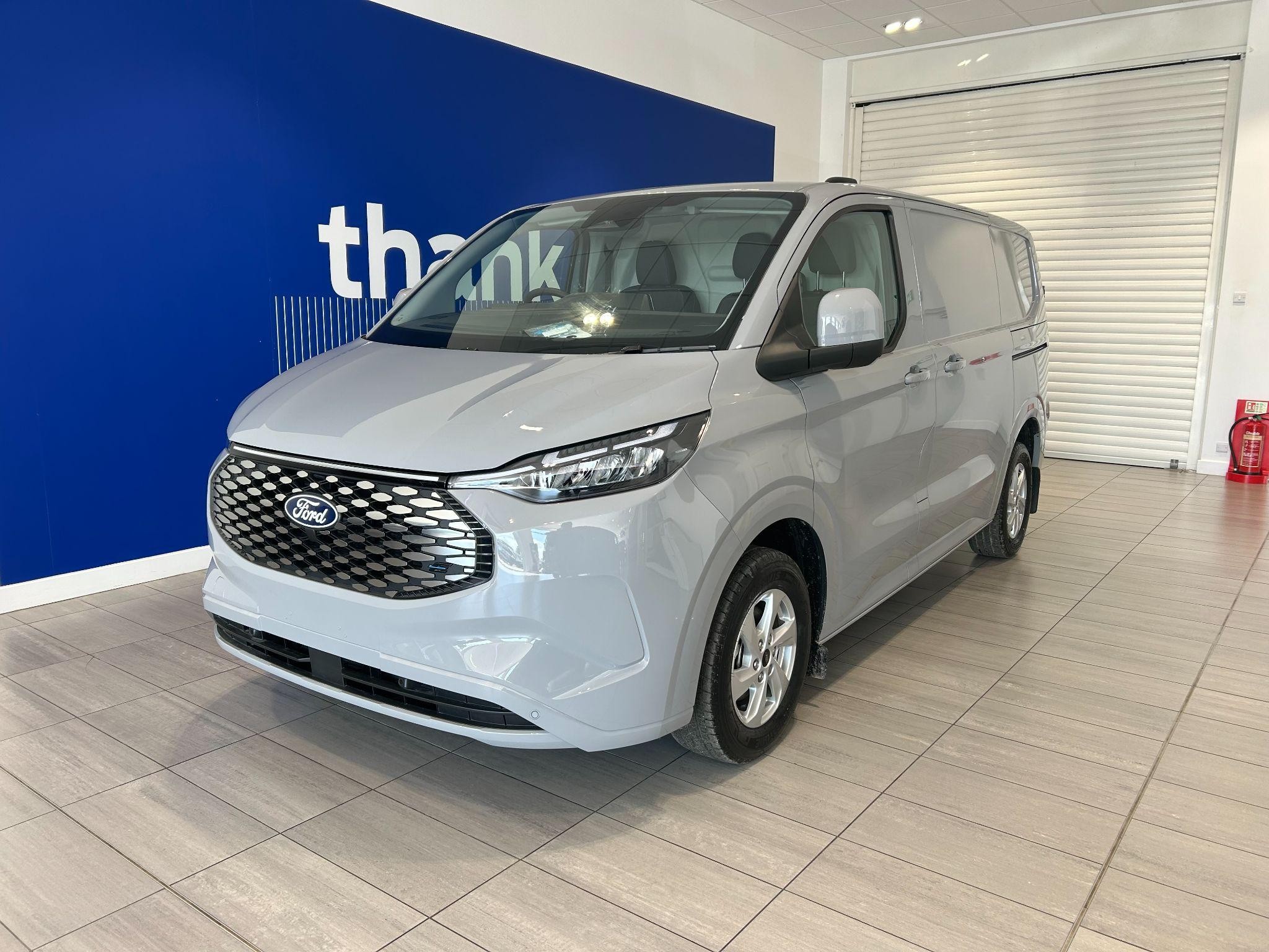 Ford E-Transit Custom Image 2