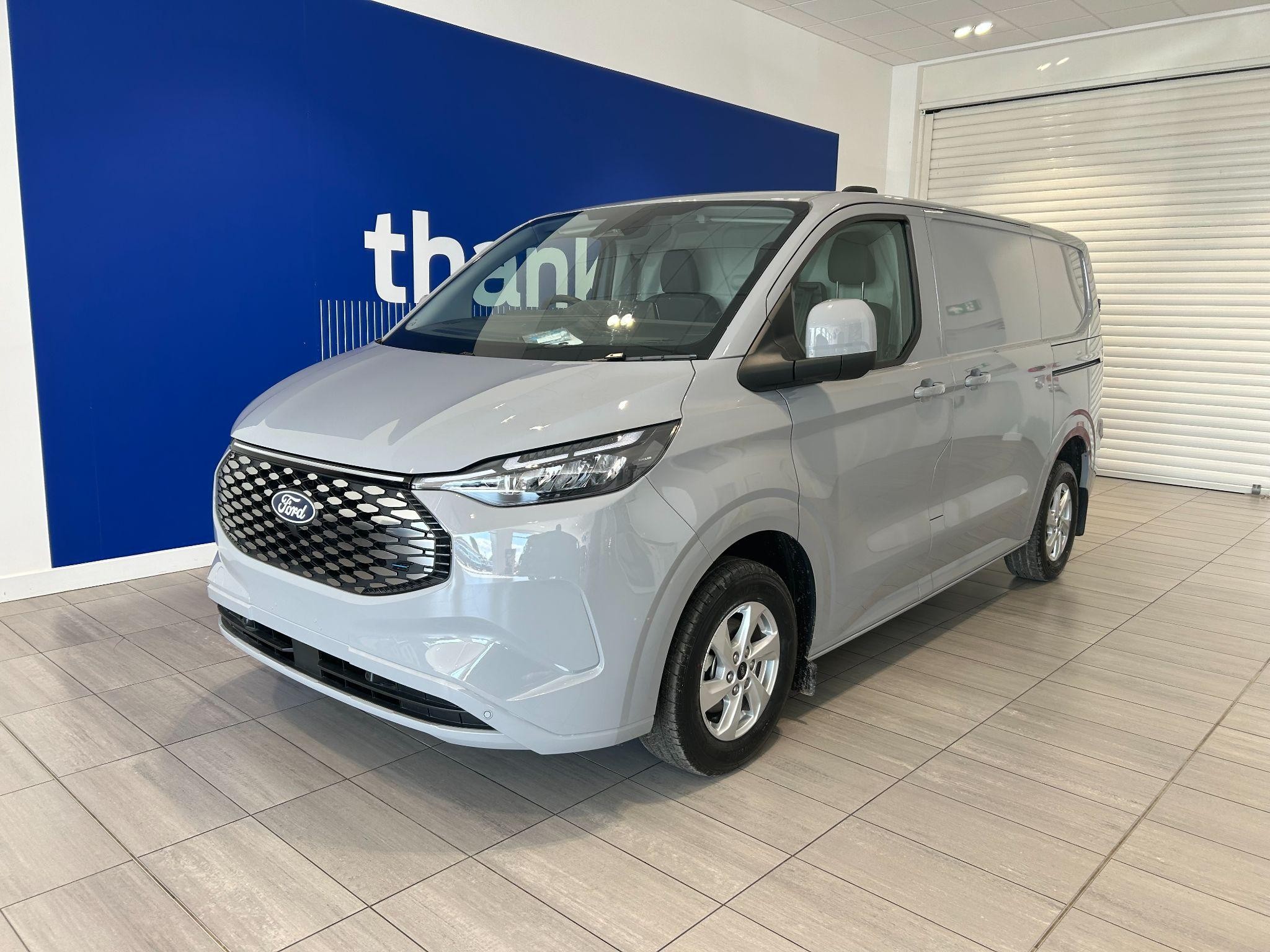 Ford E-Transit Custom Image 3