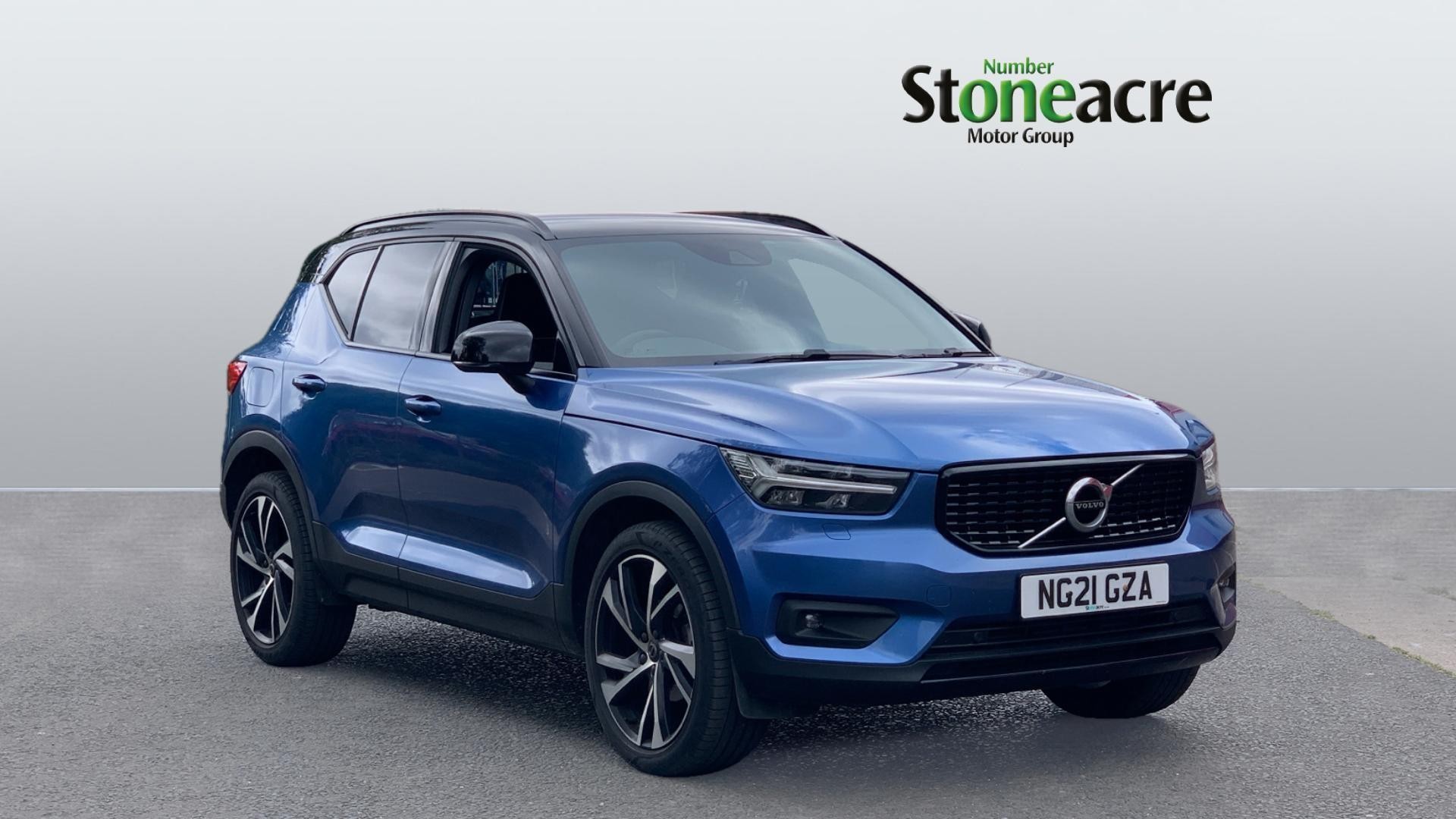 Volvo XC40 Image 1
