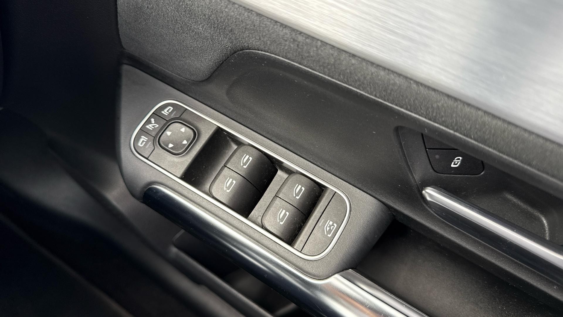 Mercedes-Benz EQA Image 22