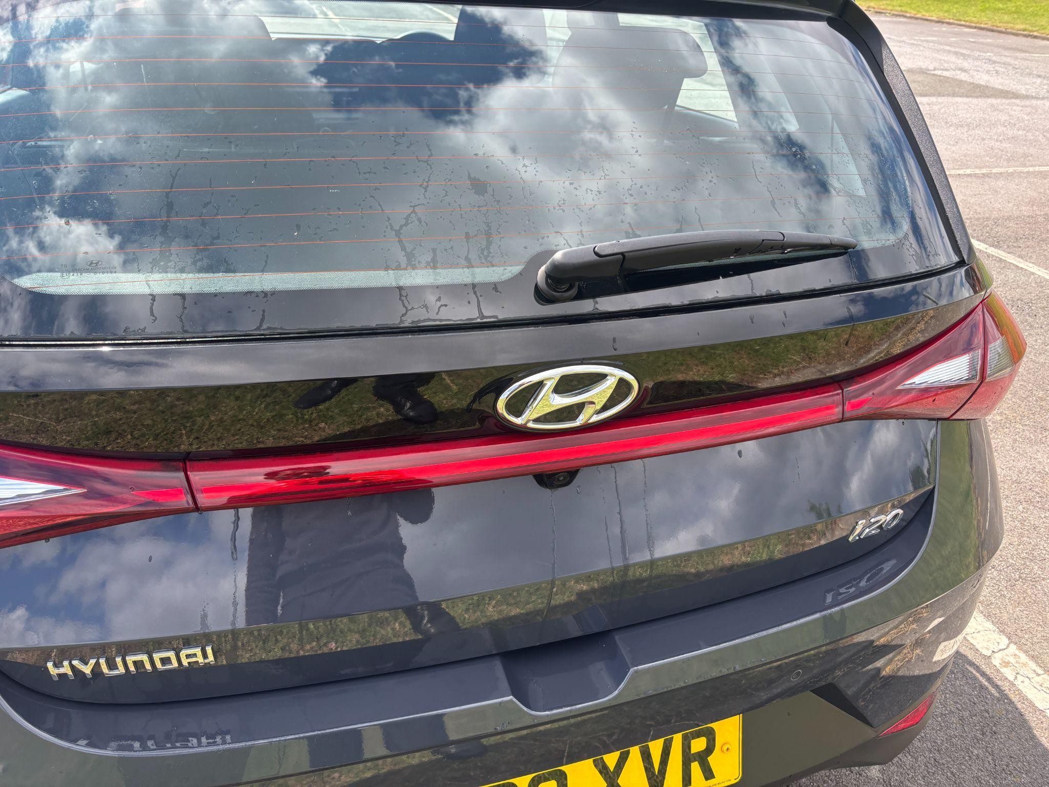 Hyundai i20 Image 12