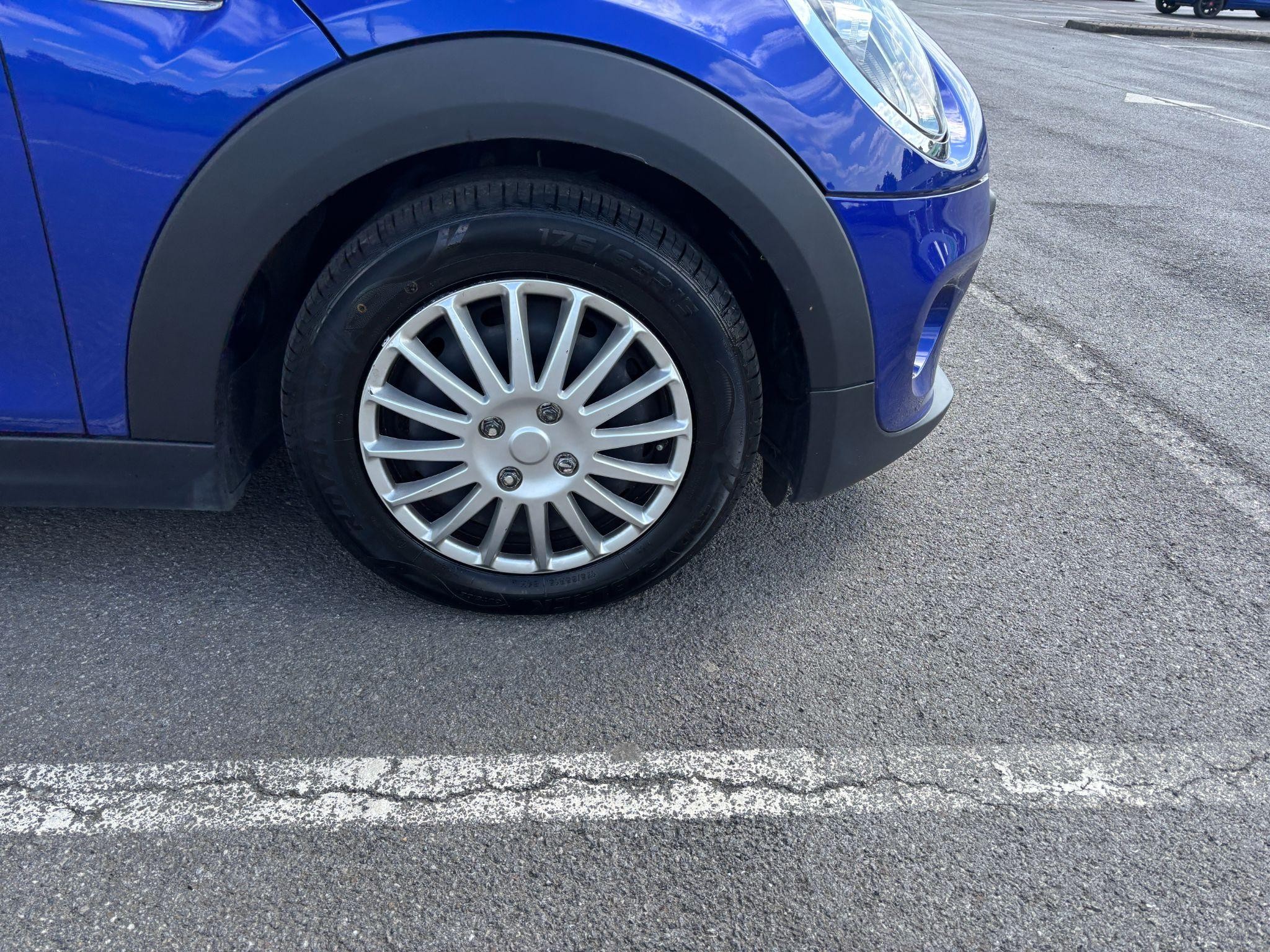 MINI Hatch Image 33