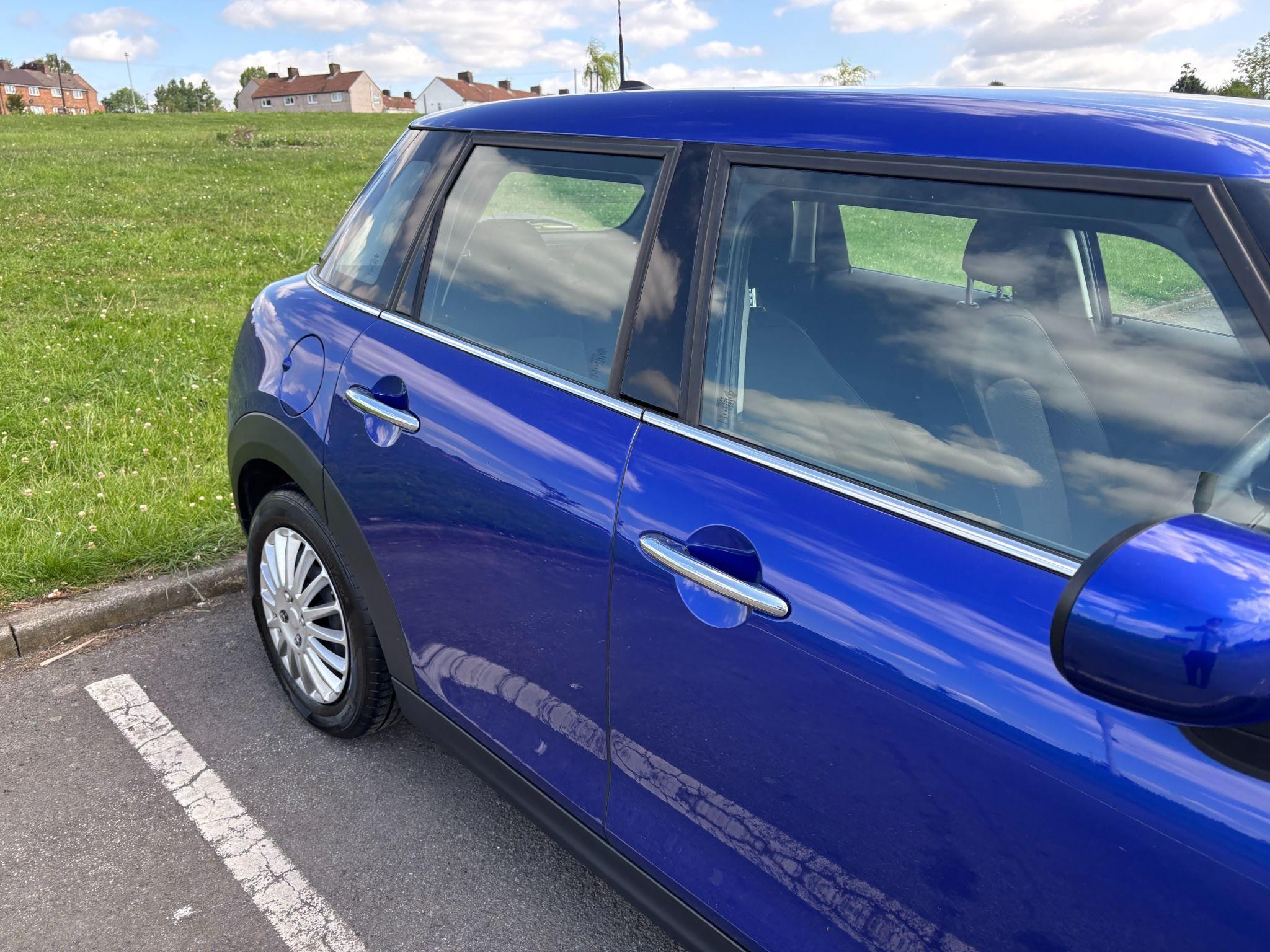 MINI Hatch Image 43