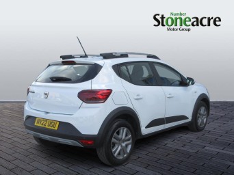 Dacia Sandero Stepway 1.0 TCe Comfort 5dr NV22UGU Image 3