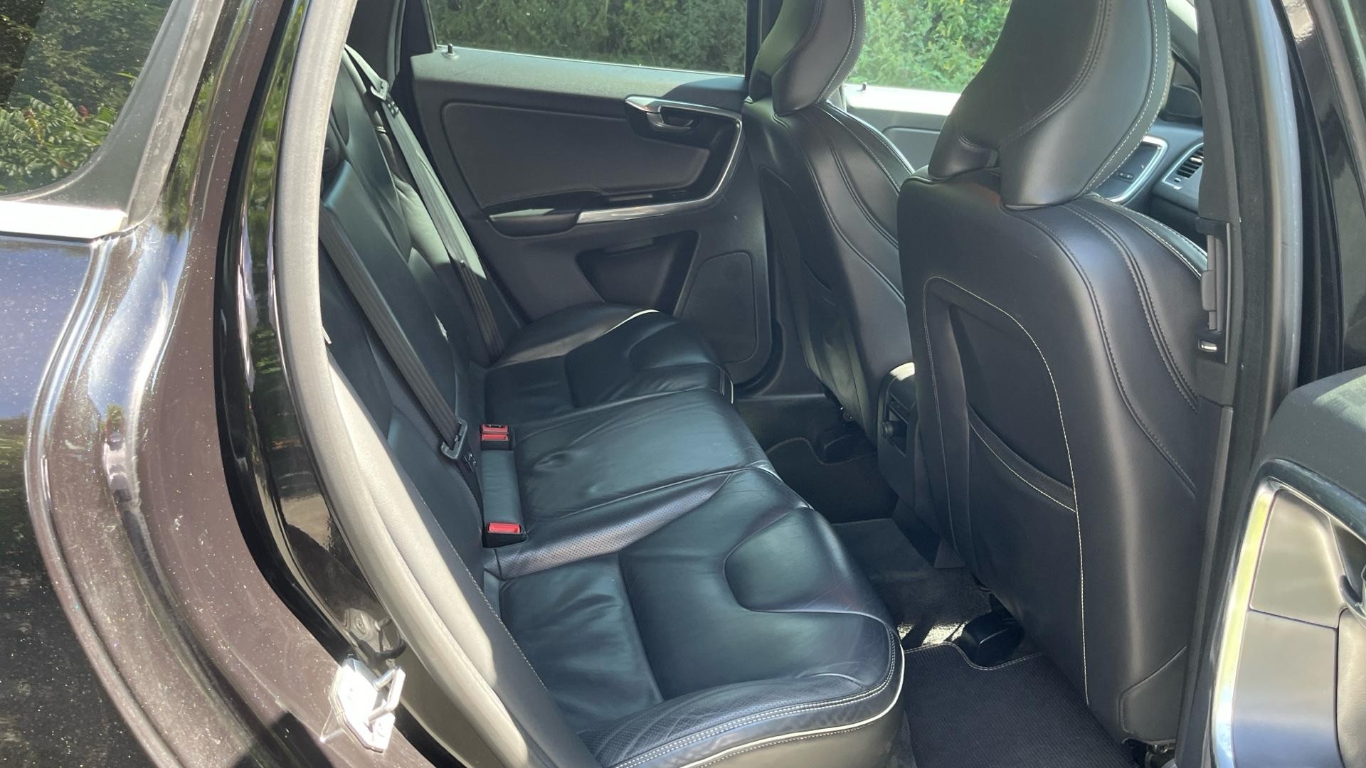 Volvo XC60 Image 6