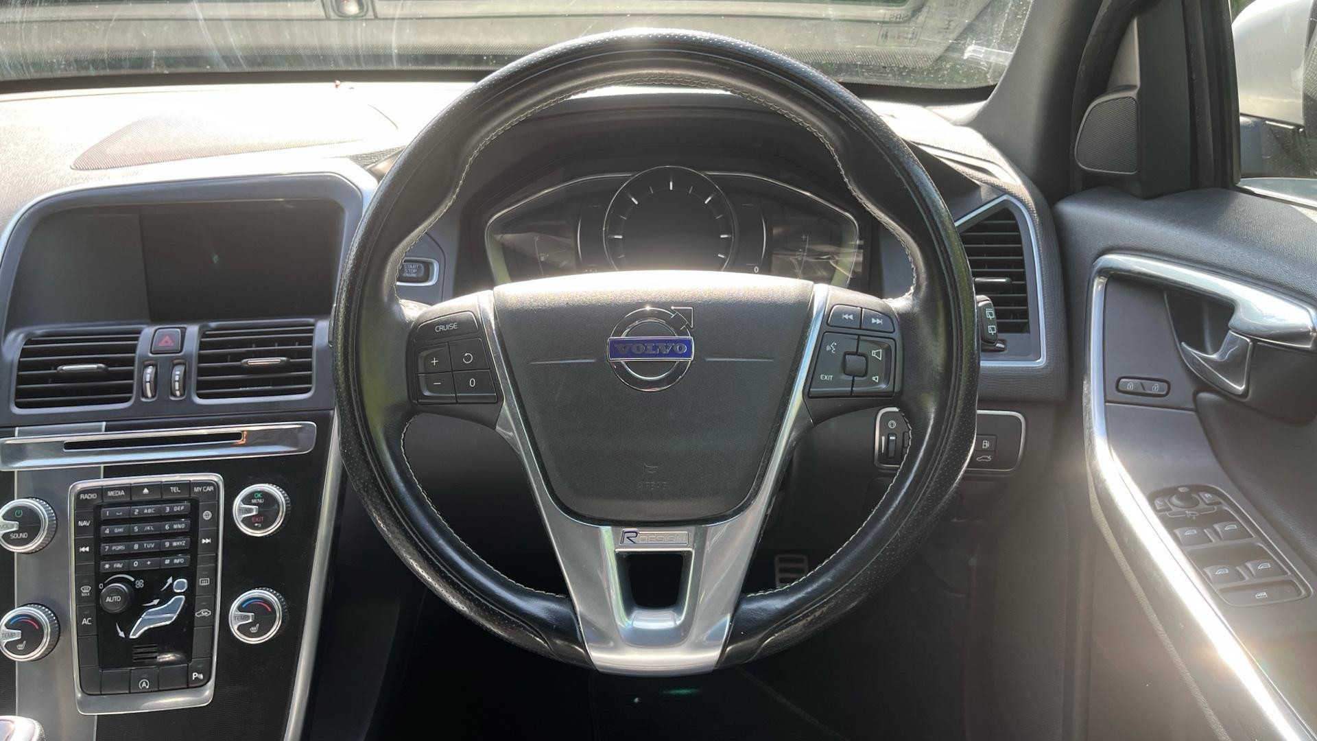 Volvo XC60 Image 10