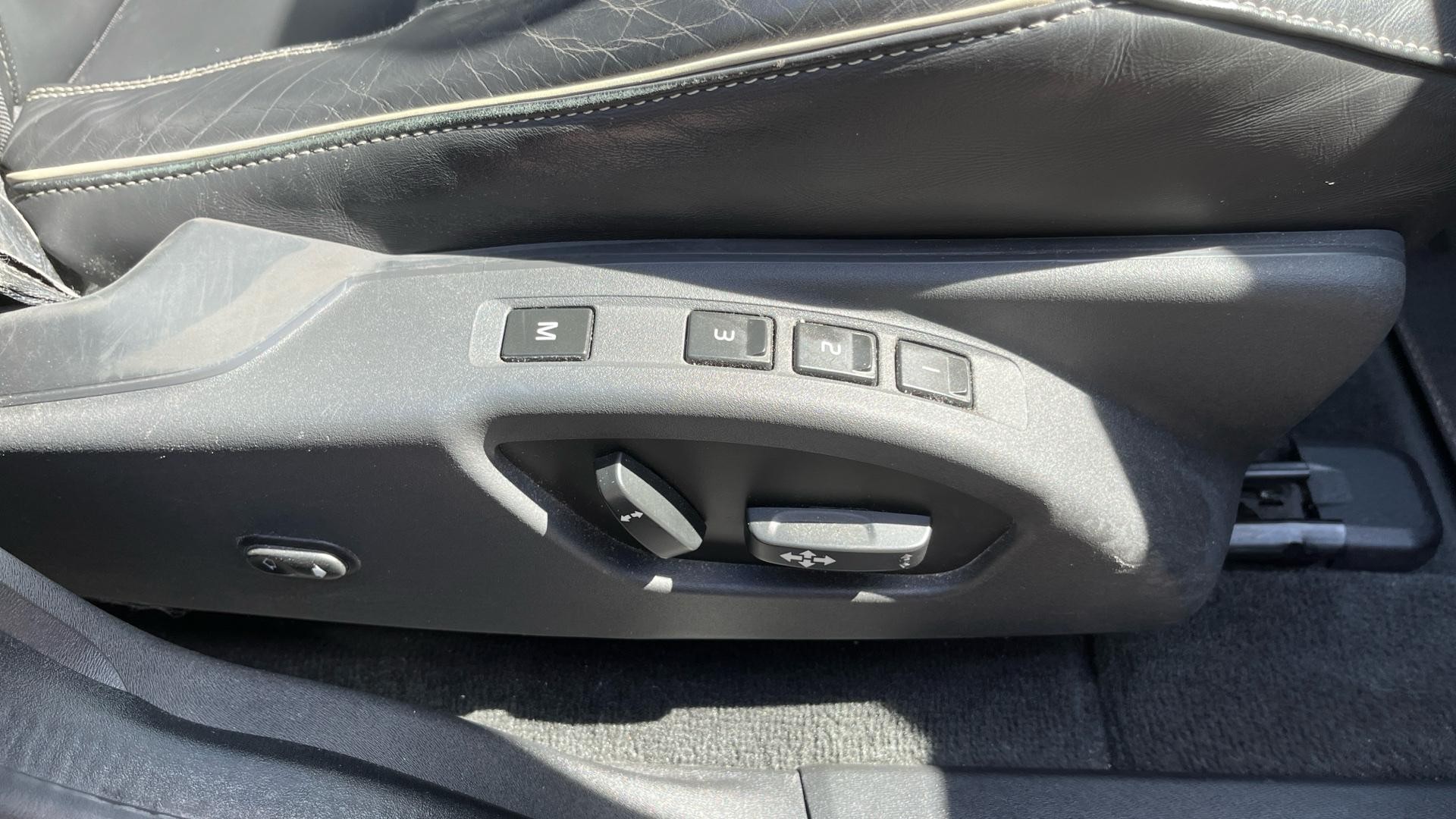 Volvo XC60 Image 25