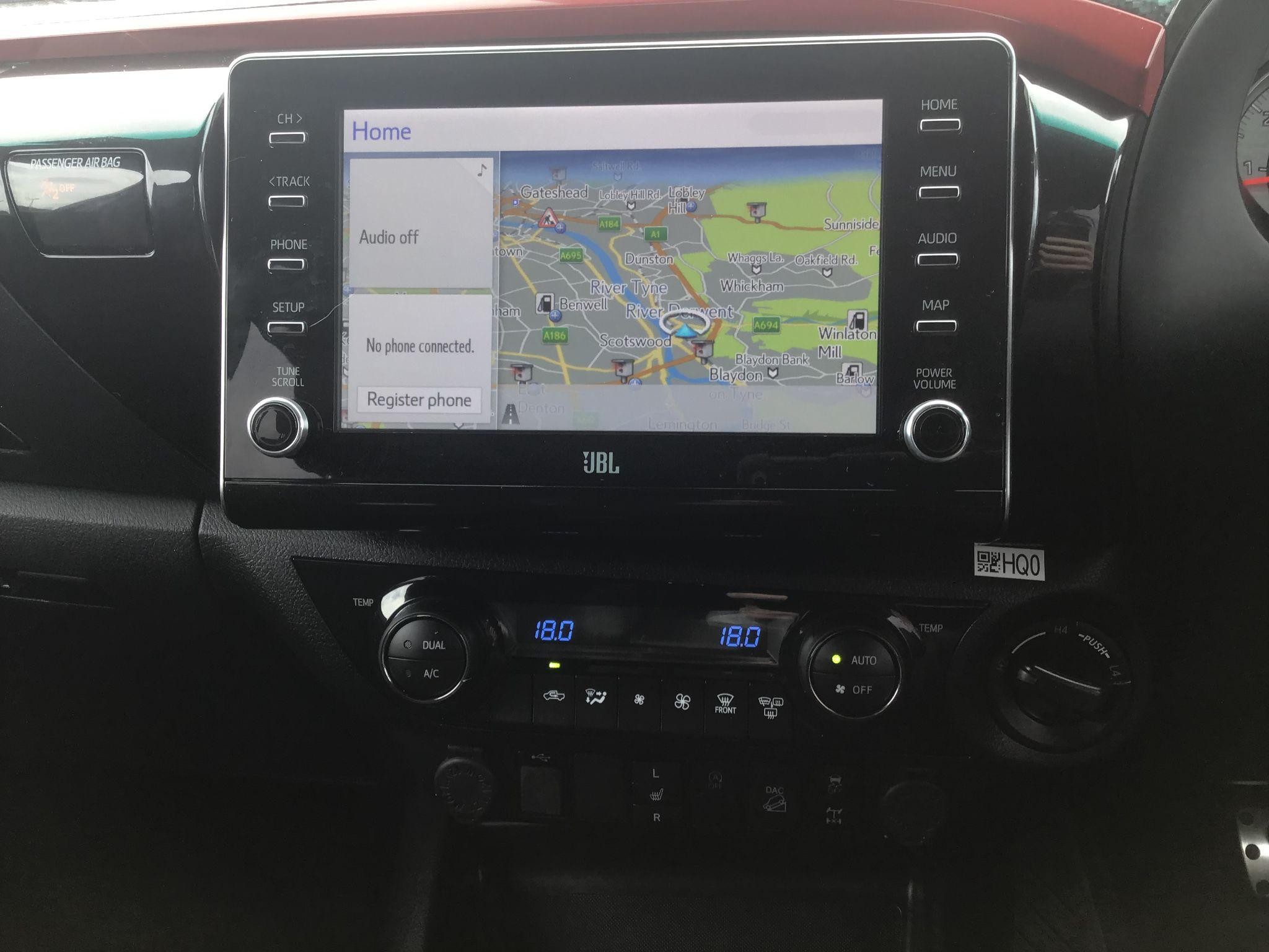 Toyota Hilux Image 16