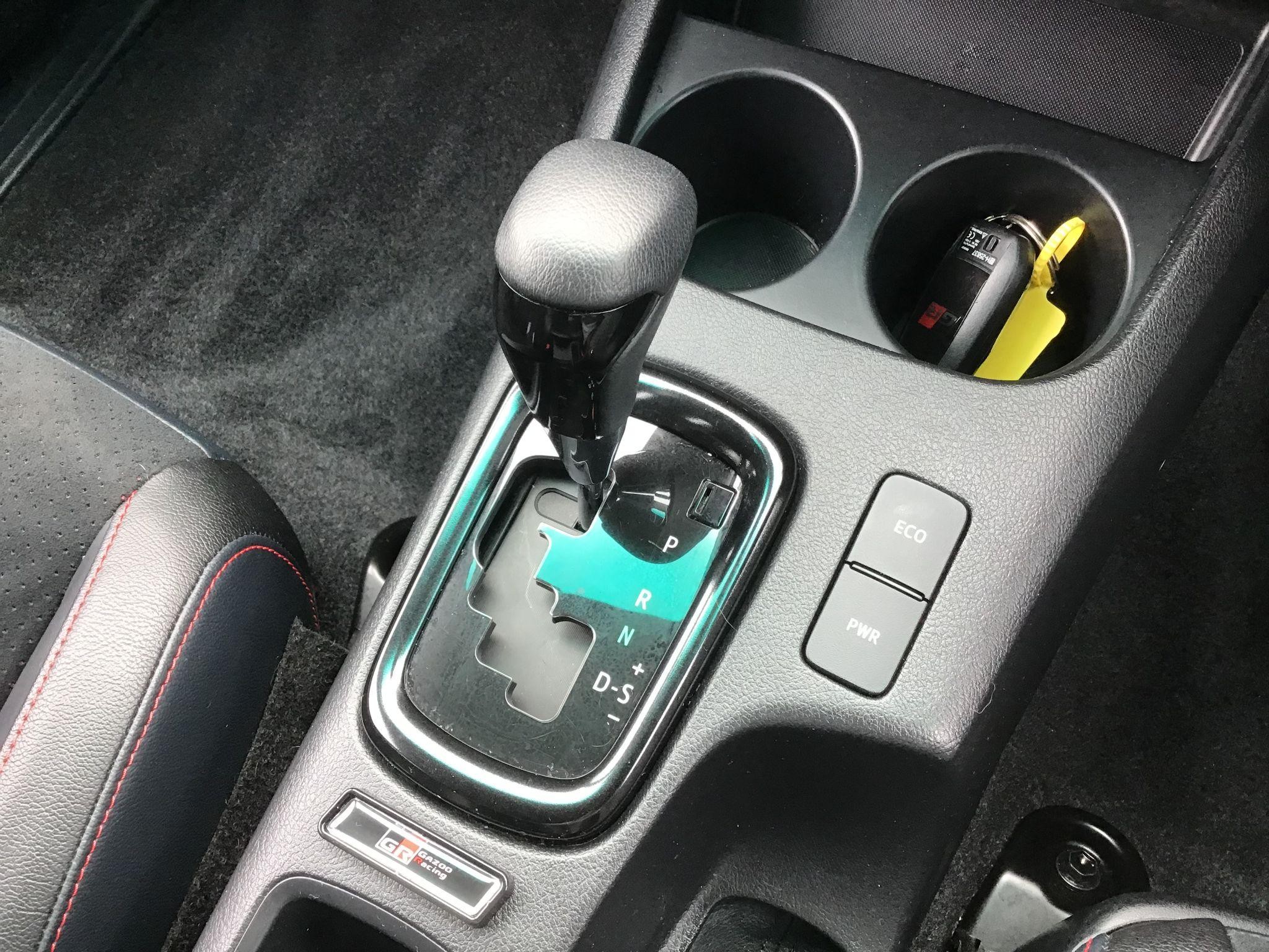 Toyota Hilux Image 17