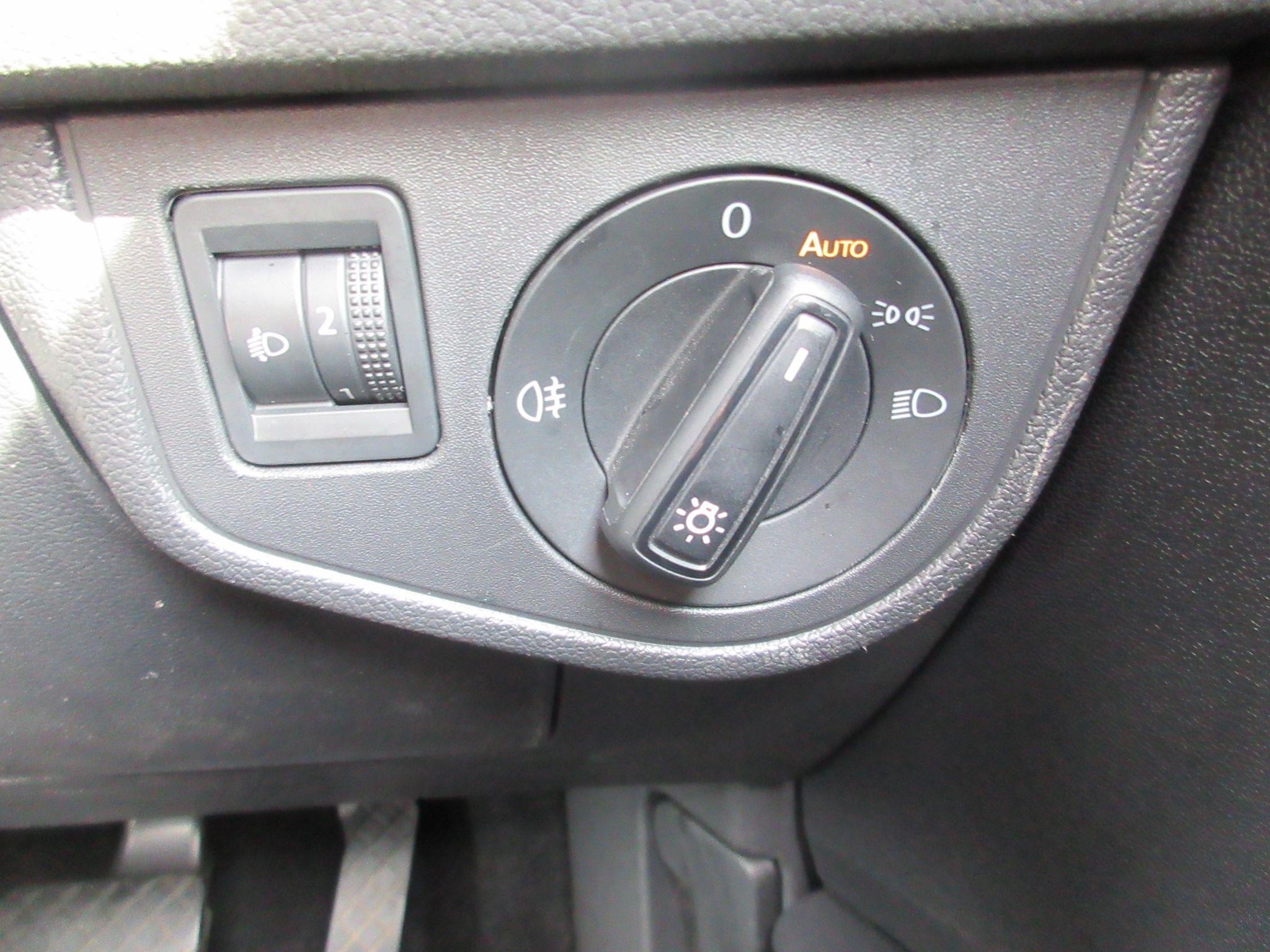 Volkswagen Polo Image 22