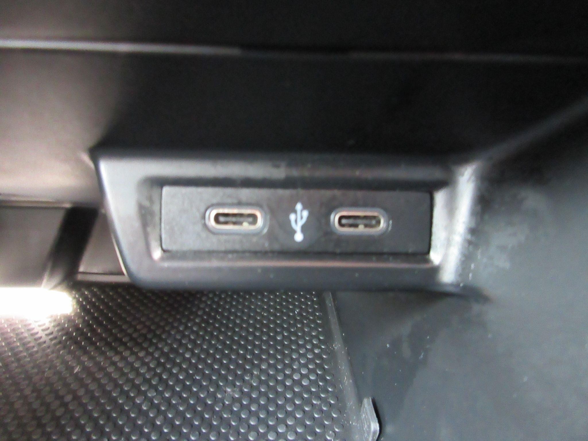 Volkswagen Polo Image 26