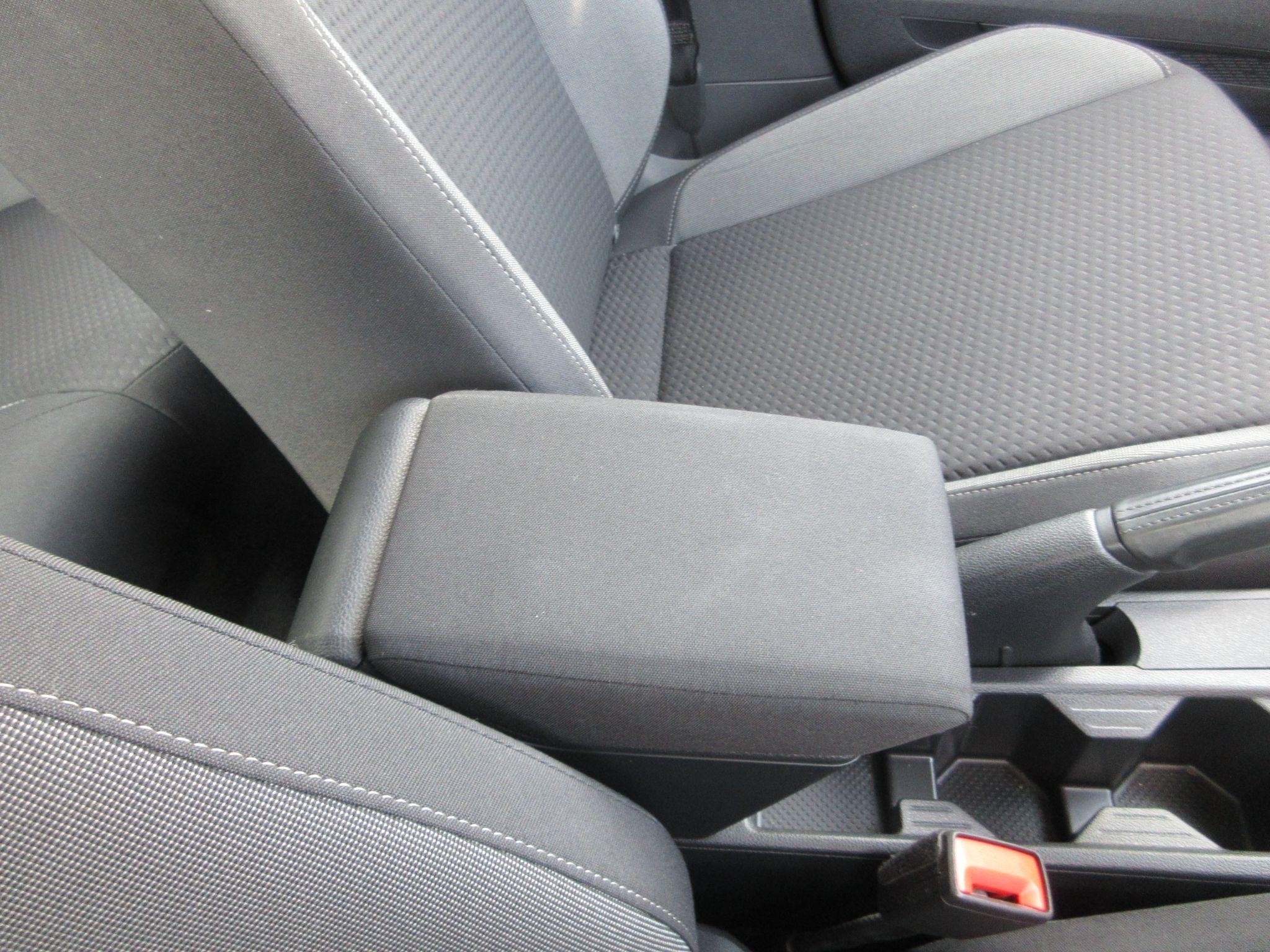 Volkswagen Polo Image 34