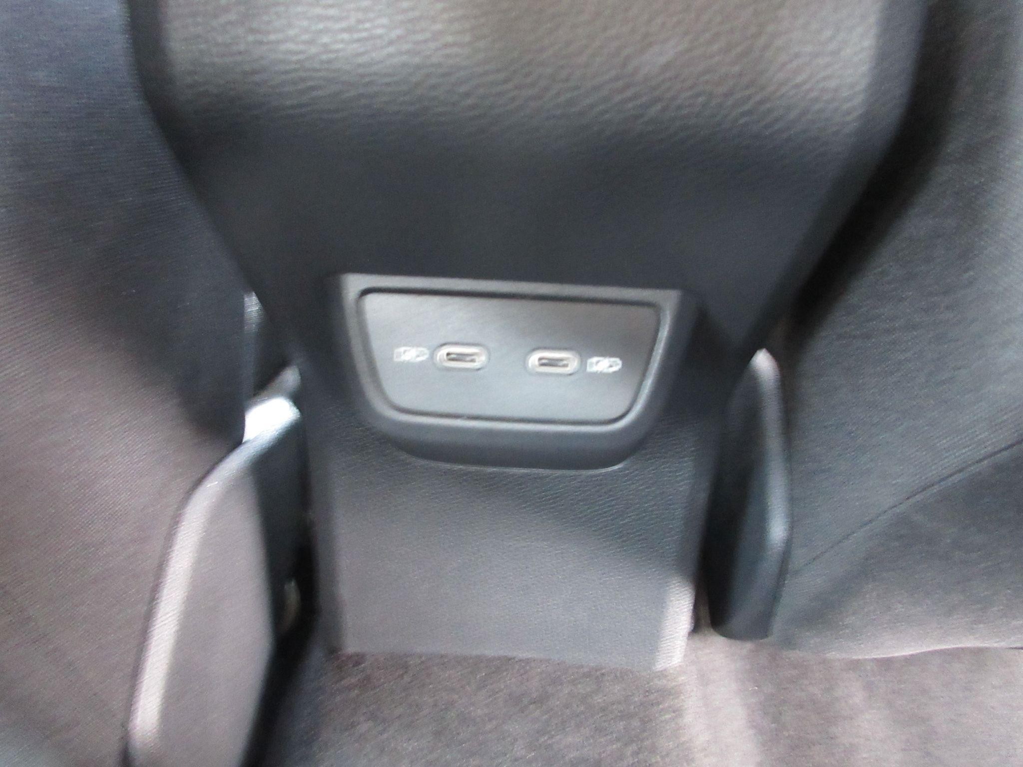 Volkswagen Polo Image 39