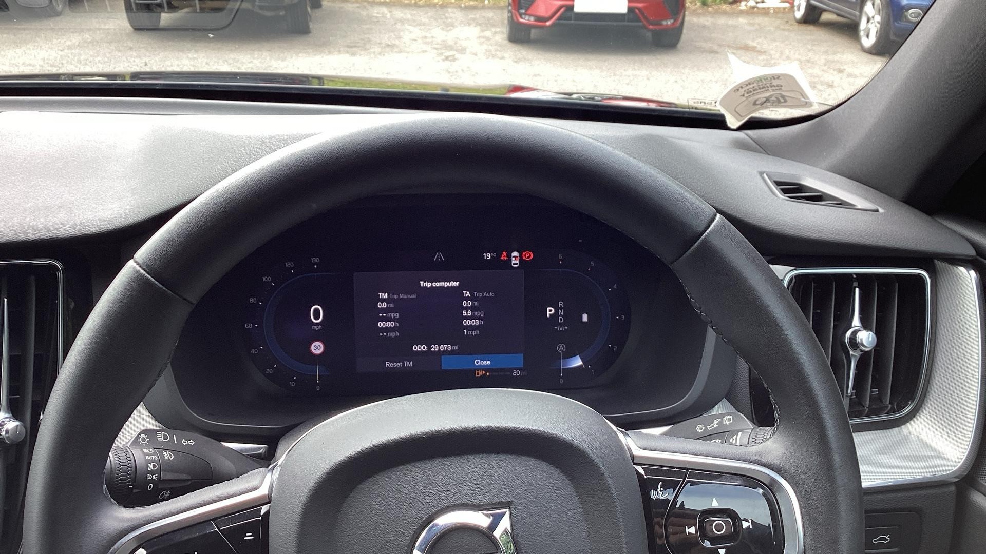 Volvo XC60 Image 11