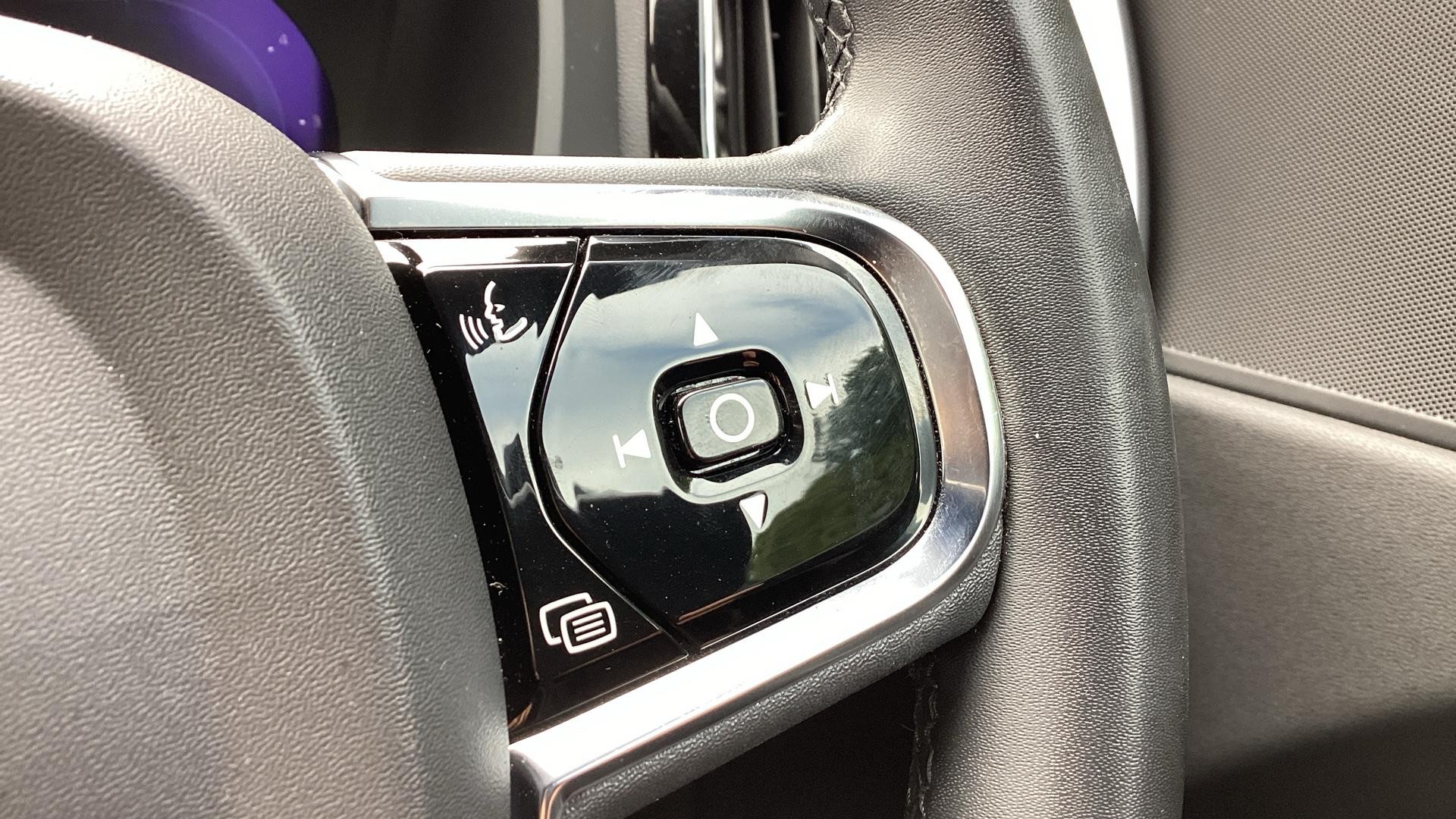 Volvo XC60 Image 22
