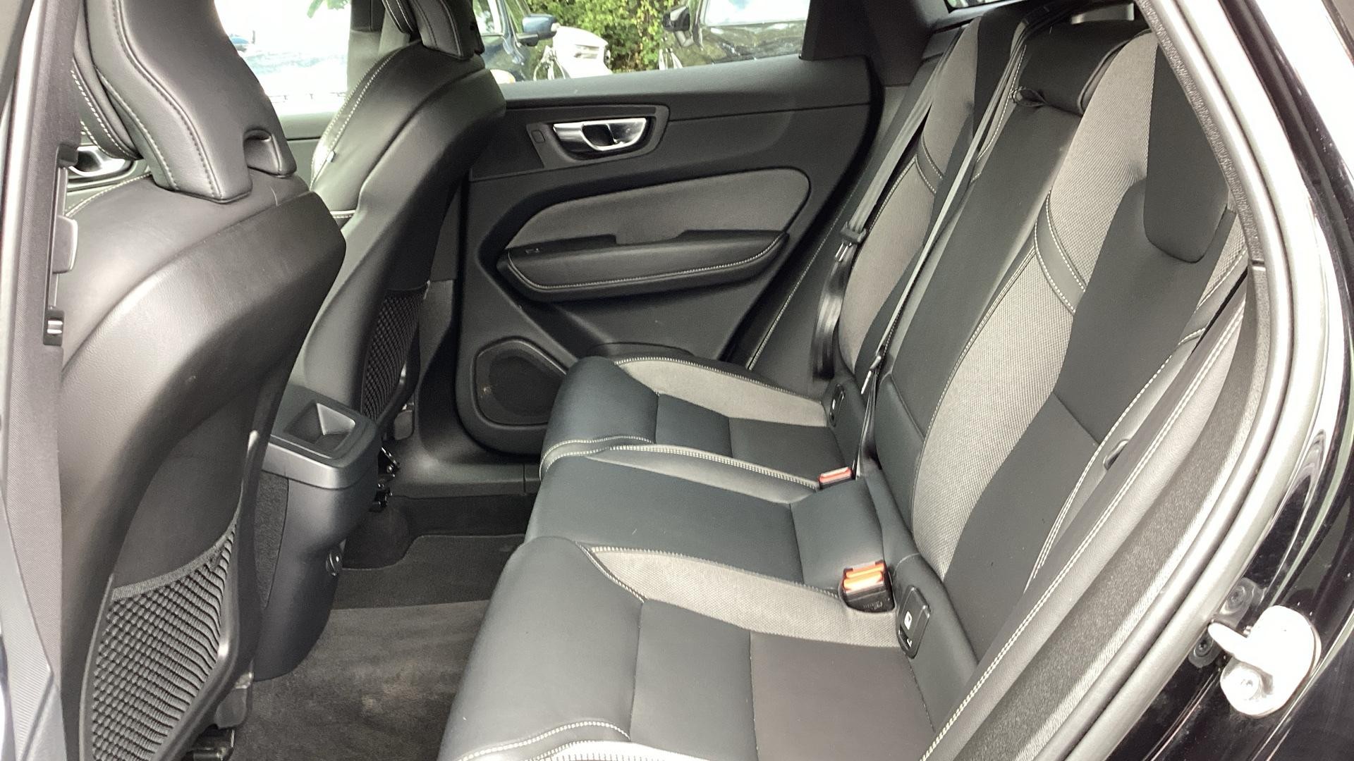 Volvo XC60 Image 33