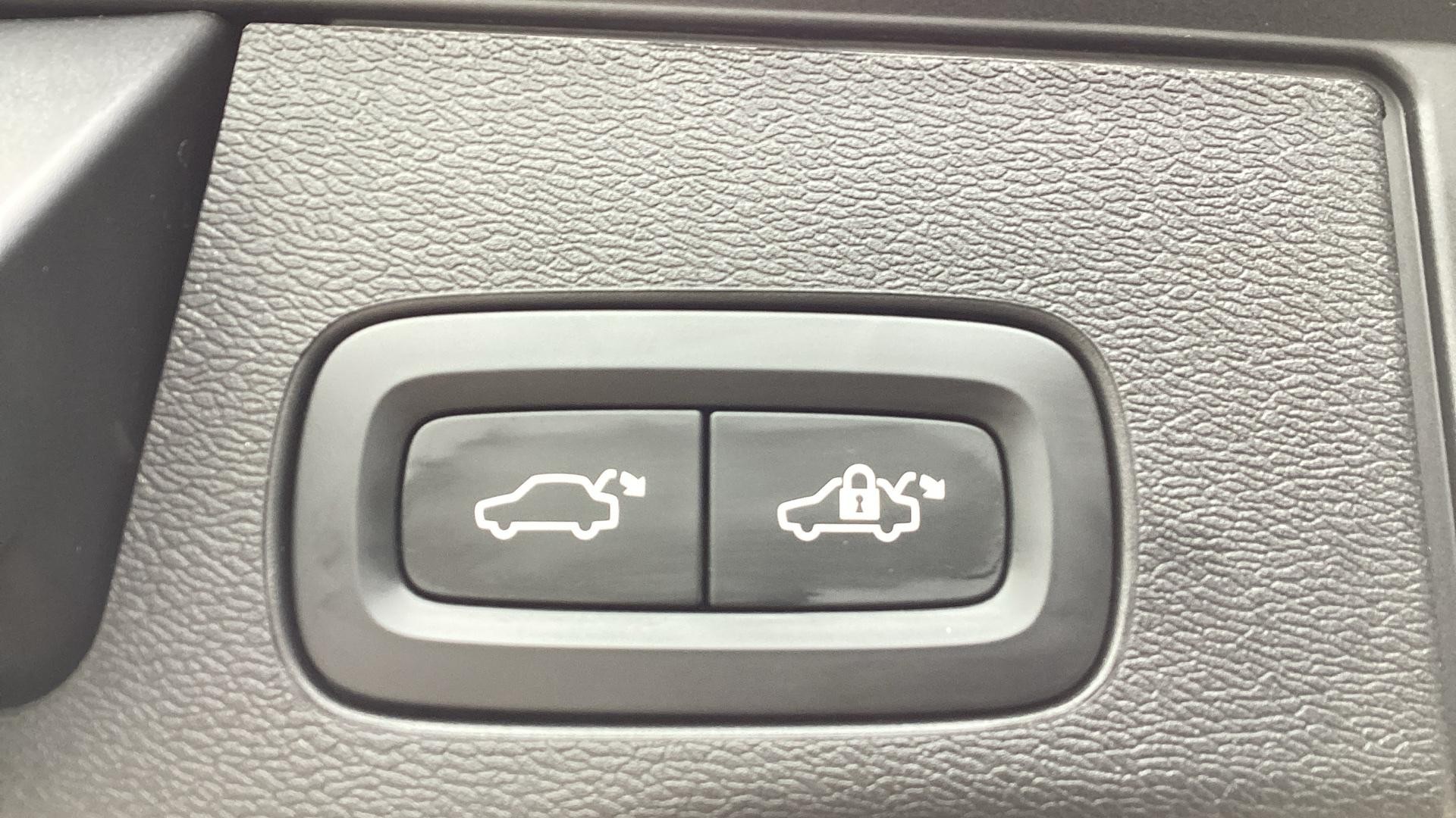 Volvo XC60 Image 35
