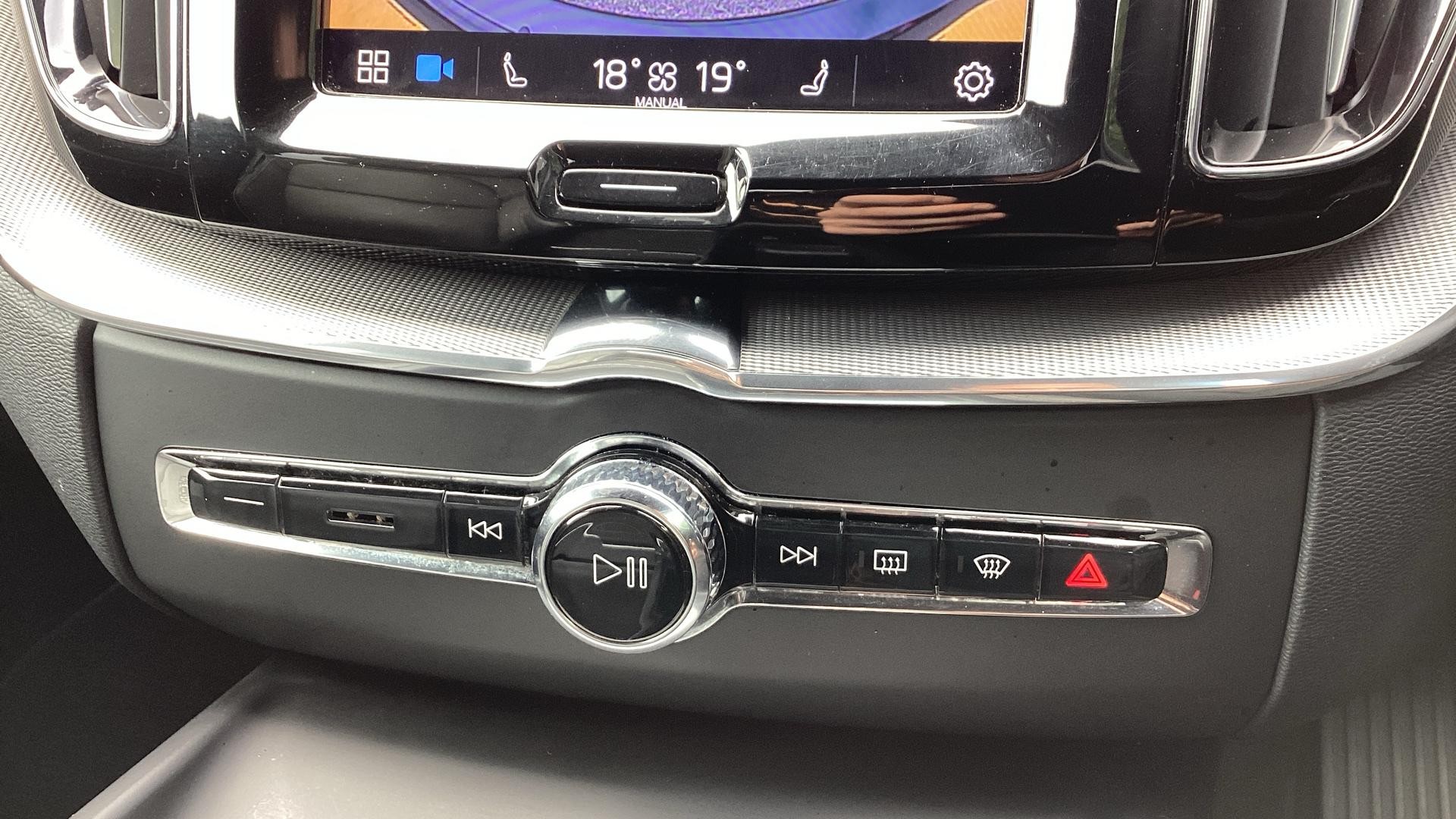 Volvo XC60 Image 39