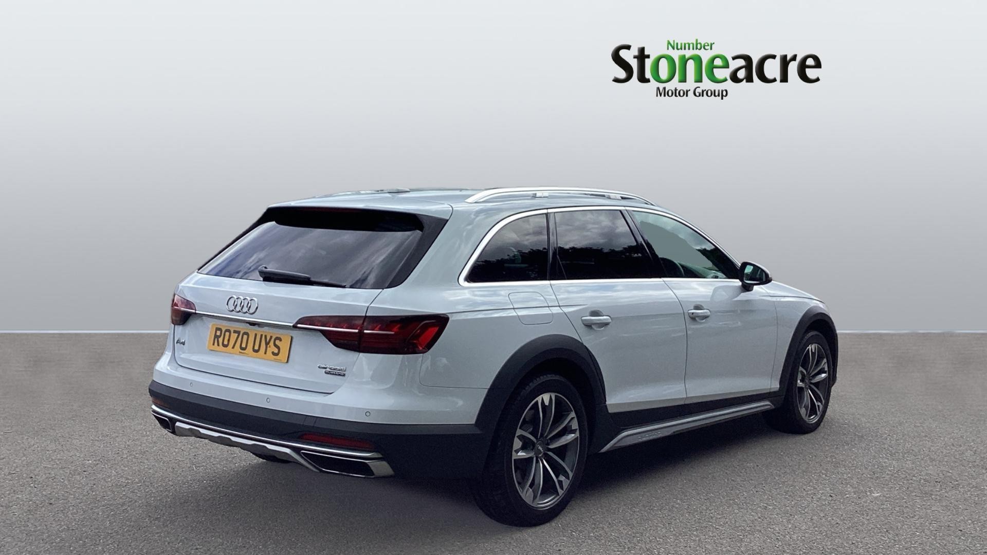 Audi A4 Allroad Image 2