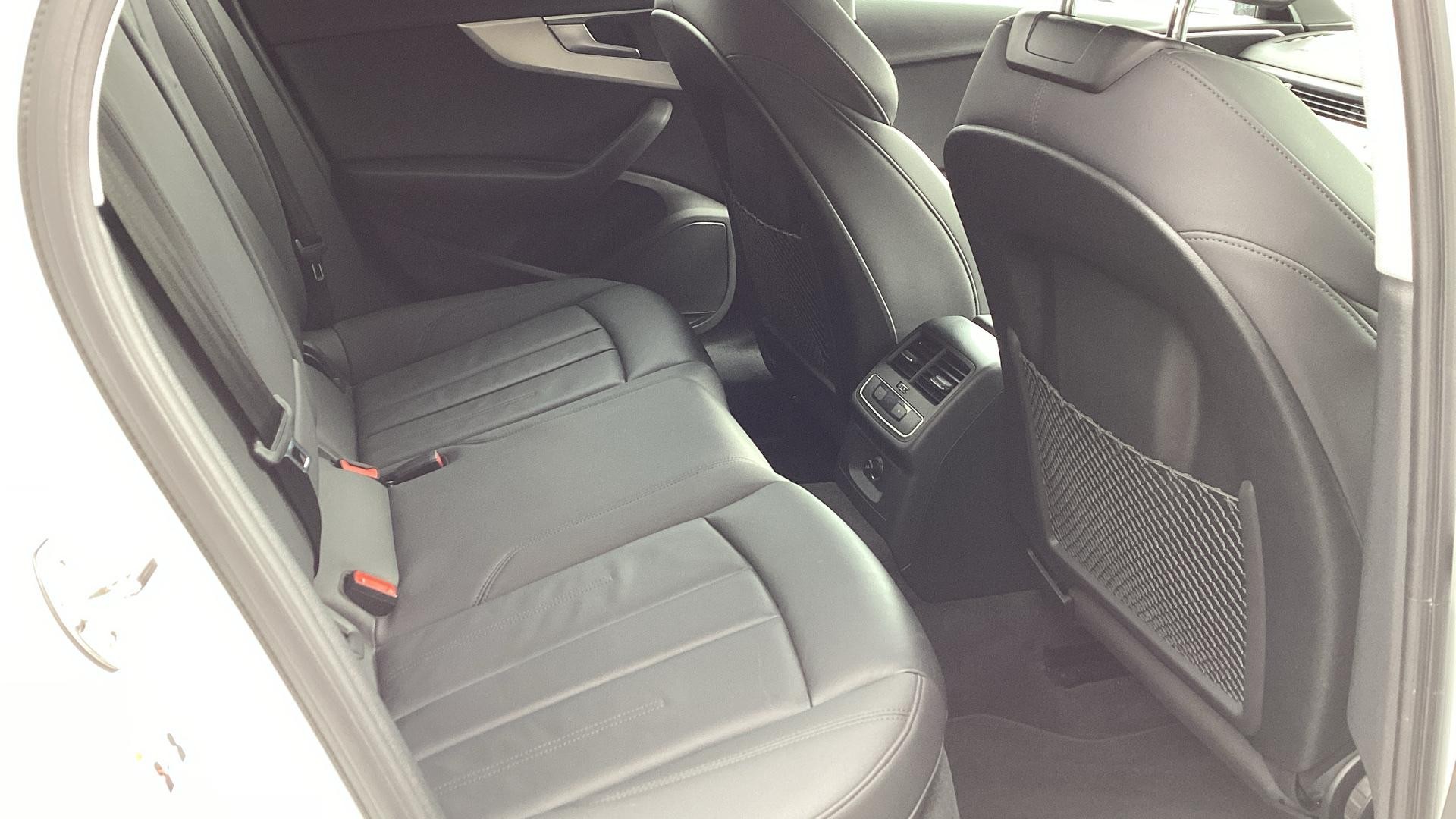 Audi A4 Allroad Image 6