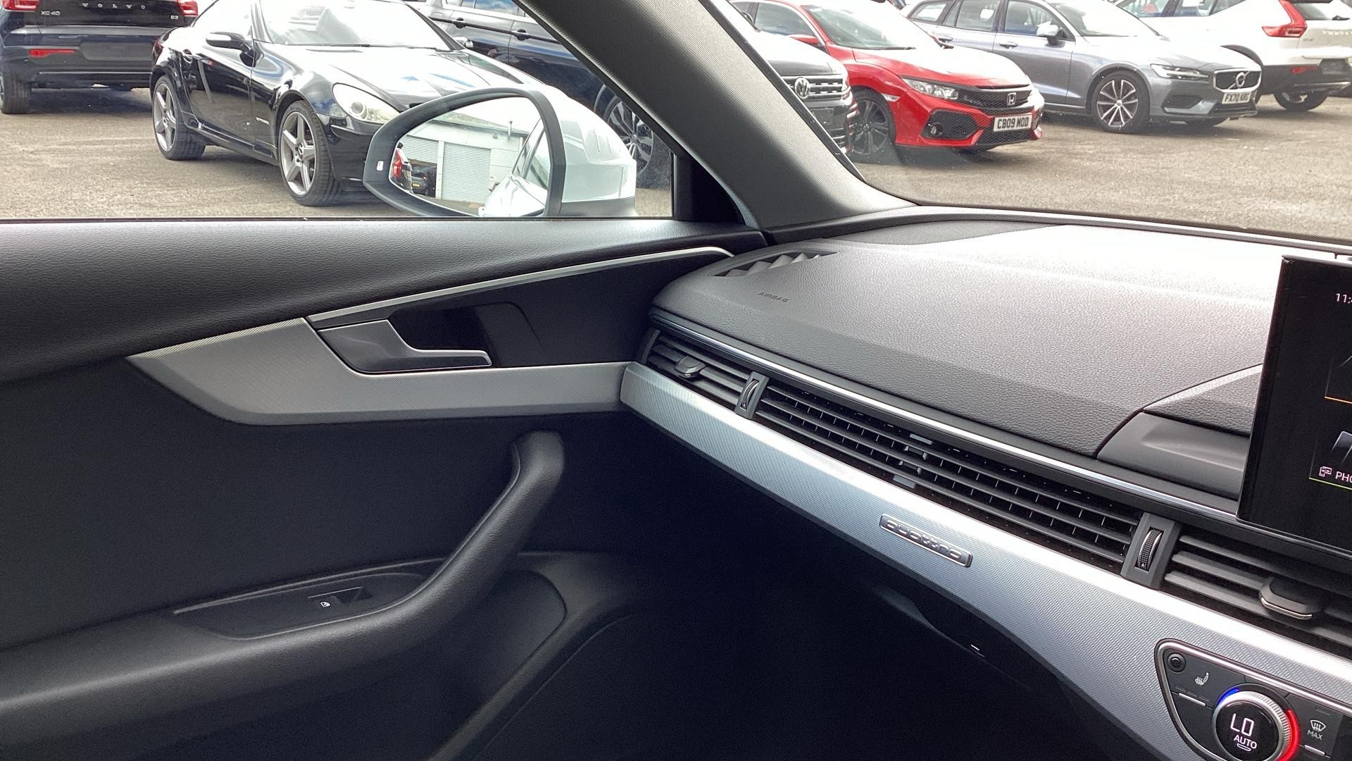 Audi A4 Allroad Image 40