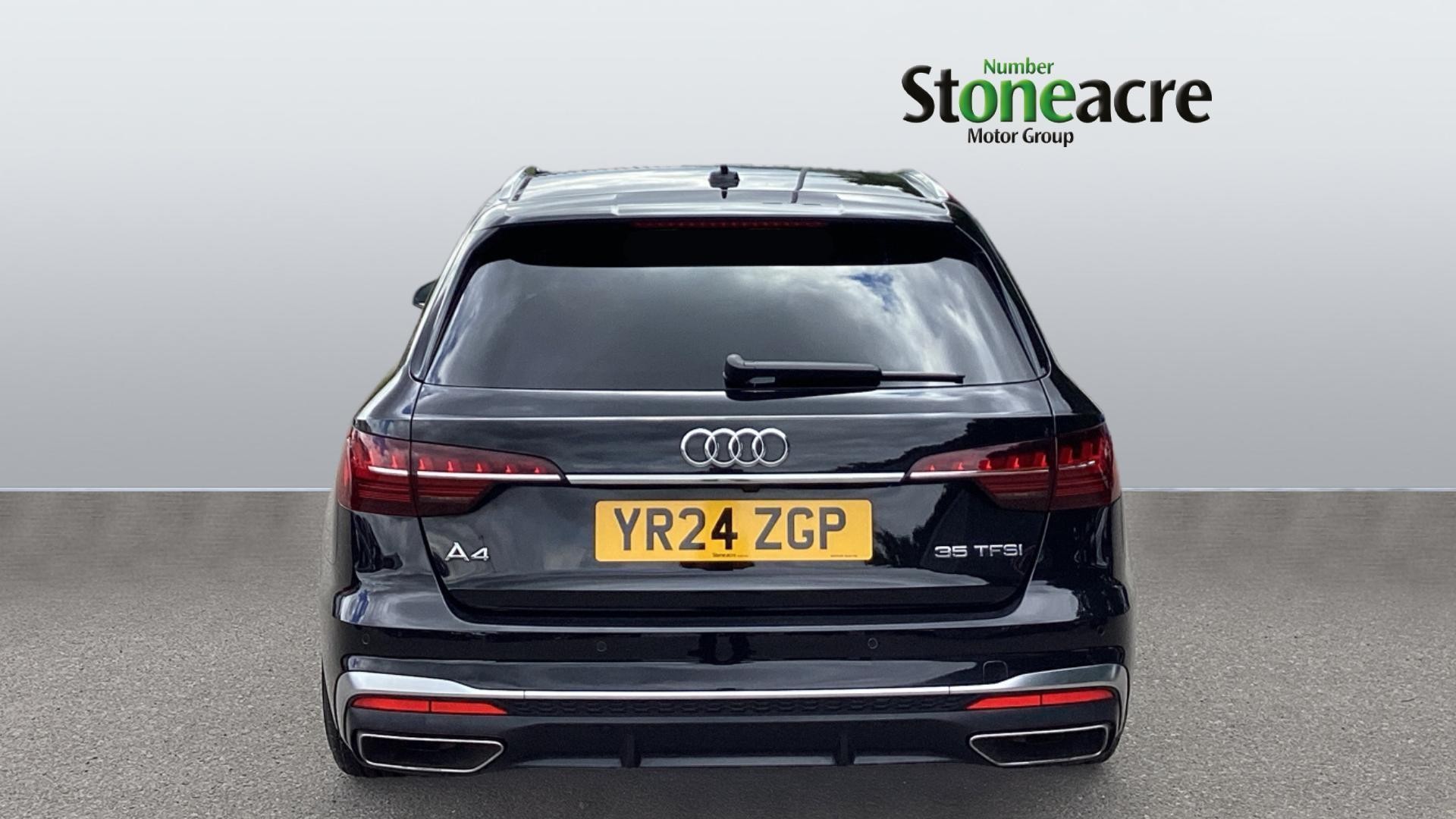 Audi A4 Avant Image 7