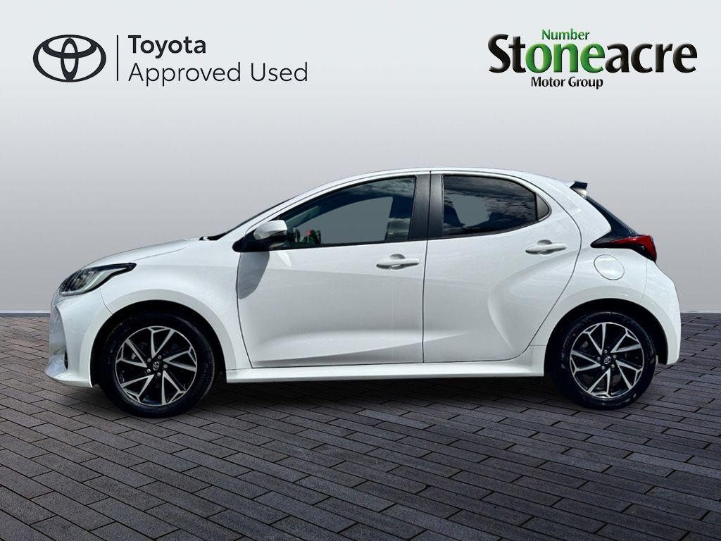Toyota Yaris Image 8