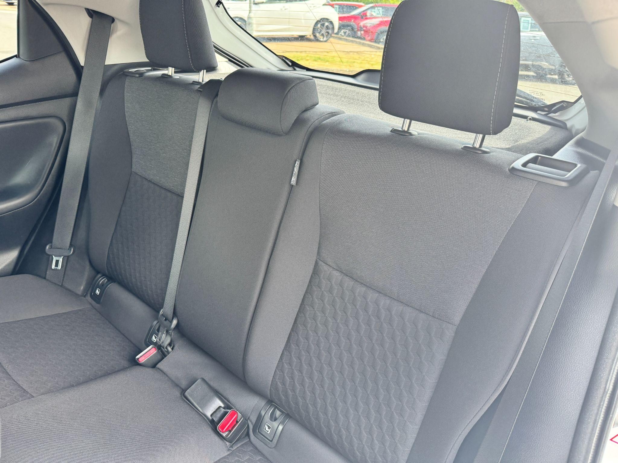 Toyota Yaris Image 15