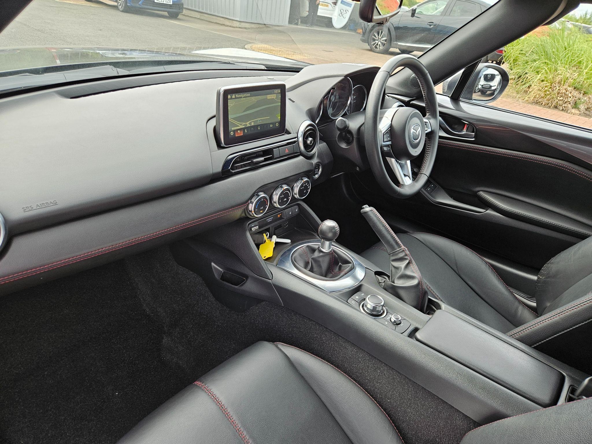 Mazda MX-5 RF Image 14