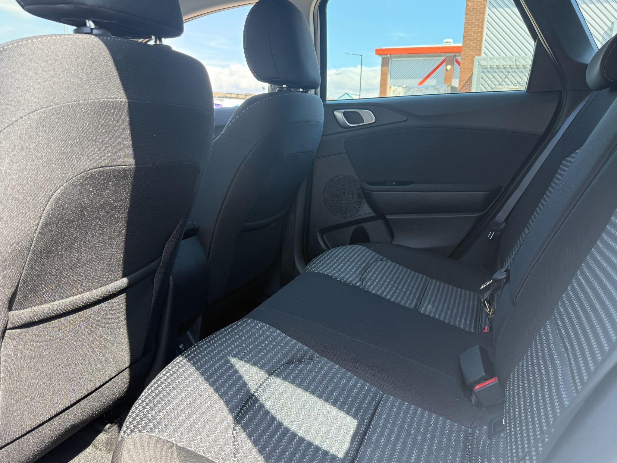 Kia Ceed Image 12