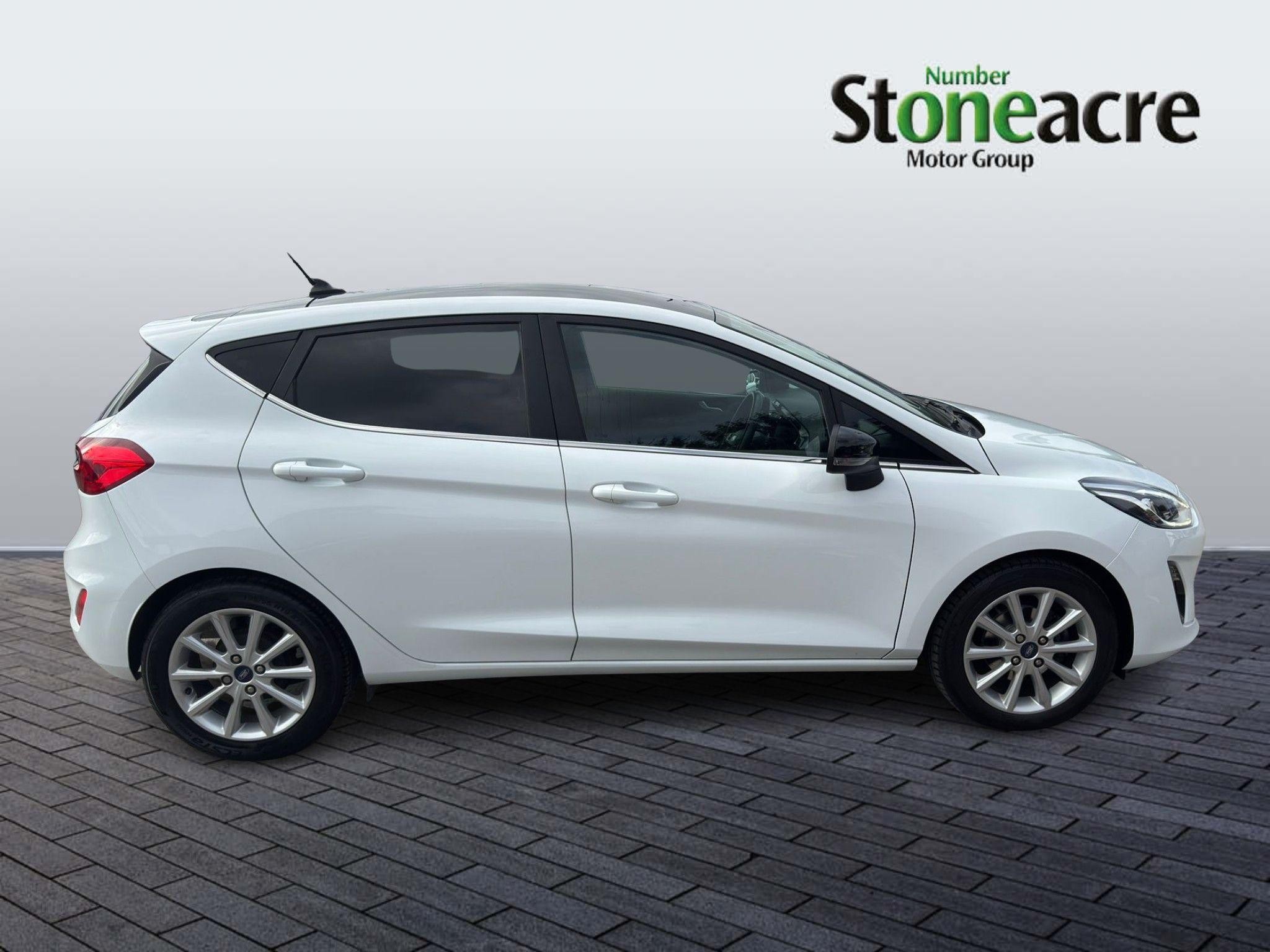 Ford Fiesta Image 2