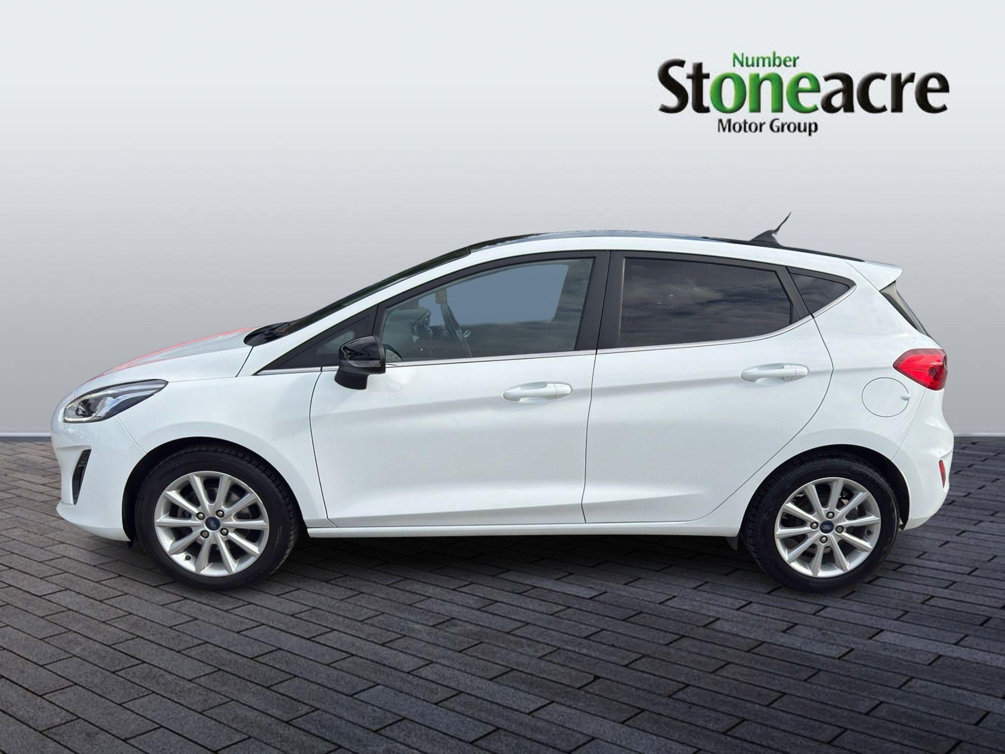 Ford Fiesta Image 8