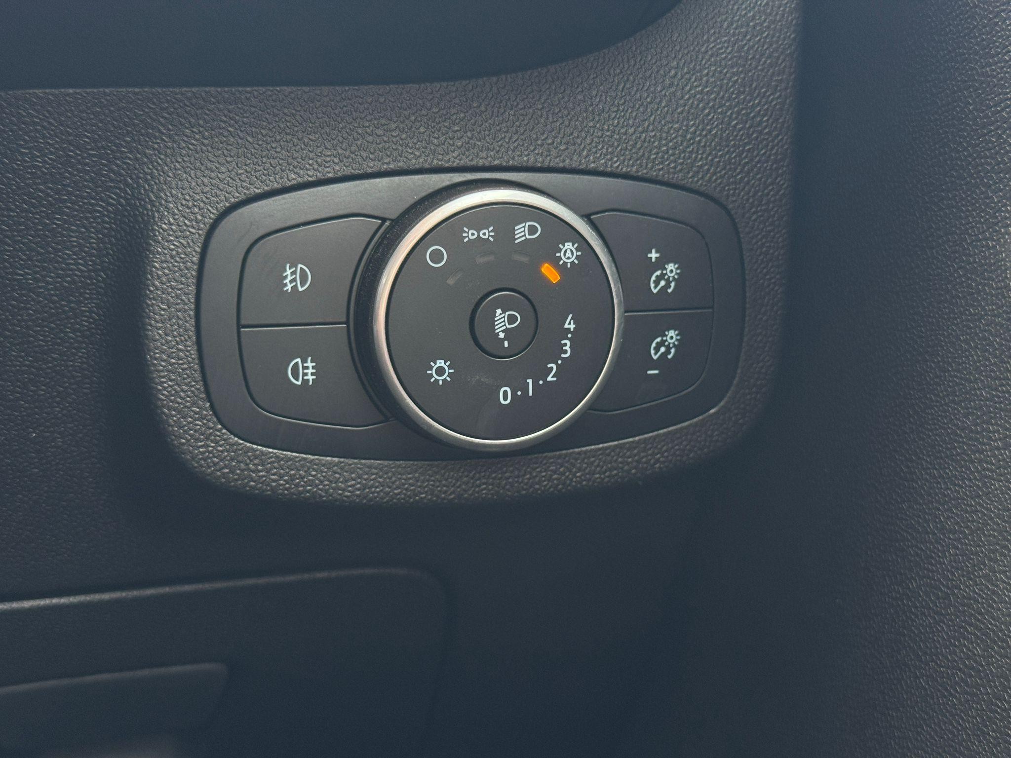 Ford Fiesta Image 10
