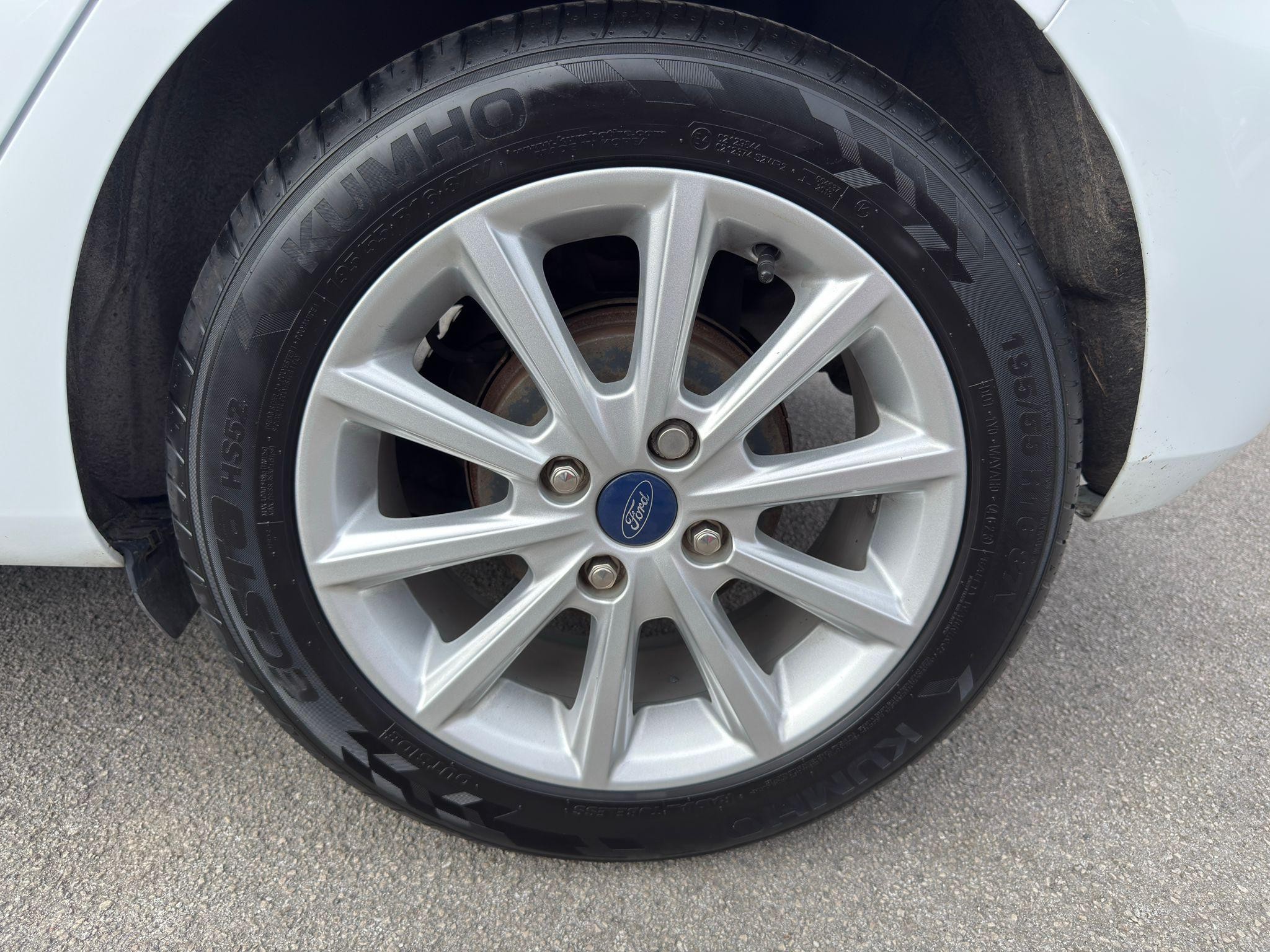 Ford Fiesta Image 12