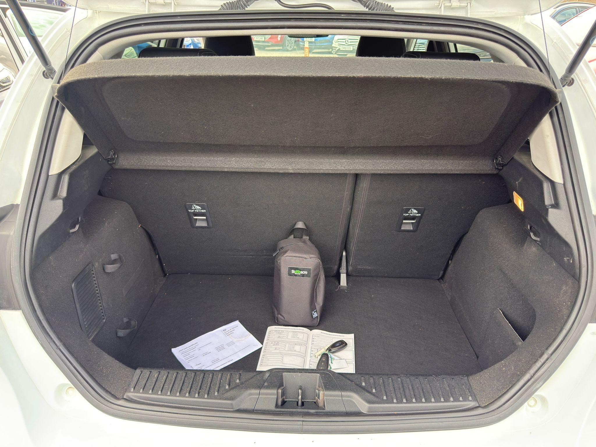 Ford Fiesta Image 15