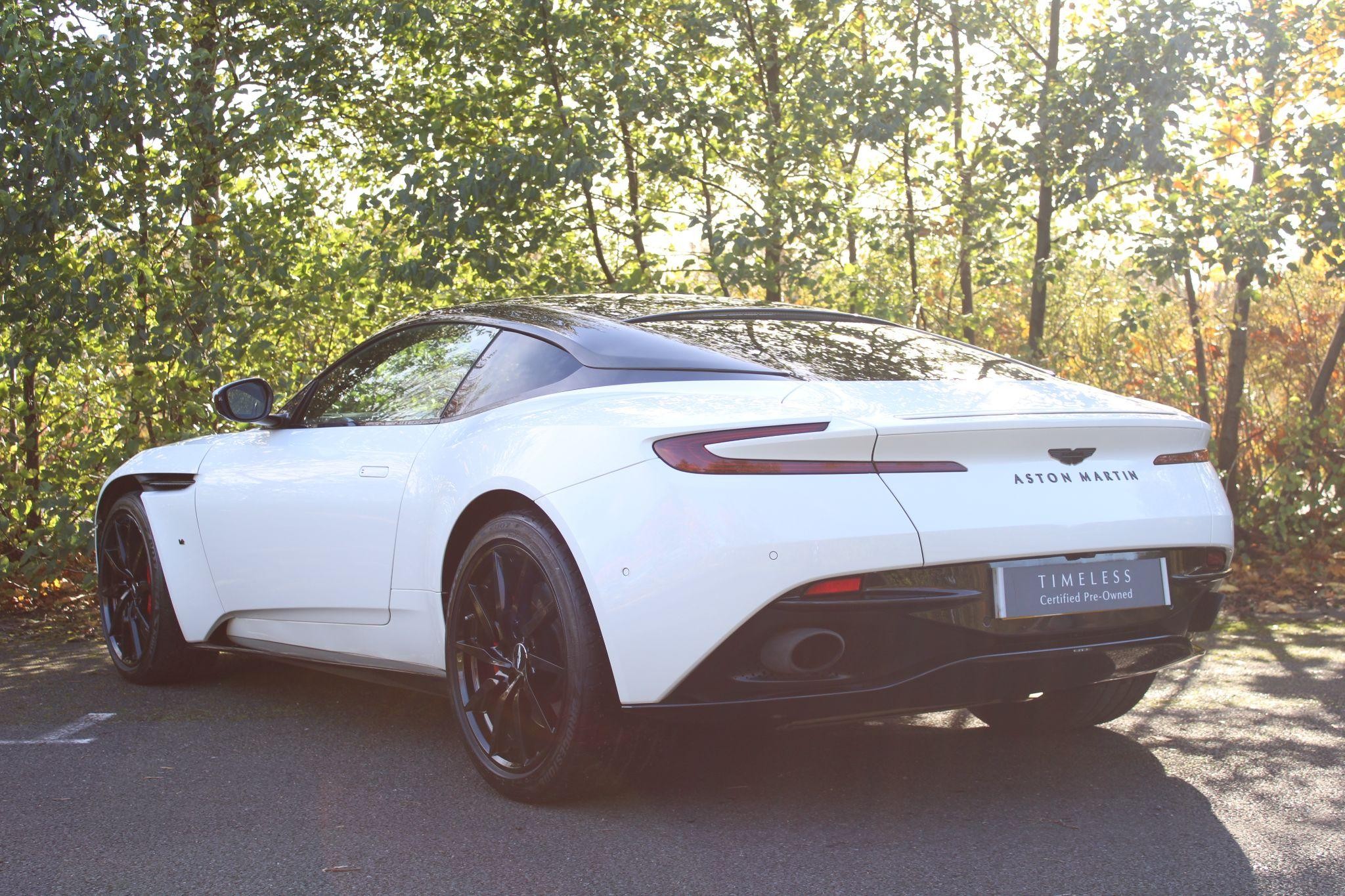 Aston Martin DB11 Image 4