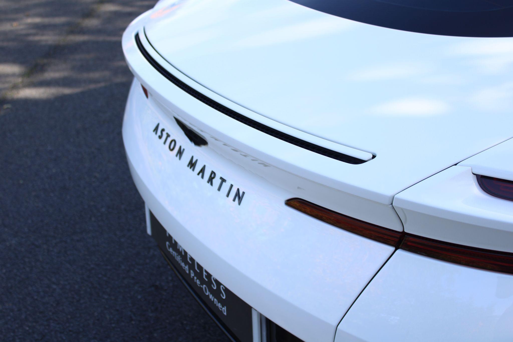 Aston Martin DB11 Image 27
