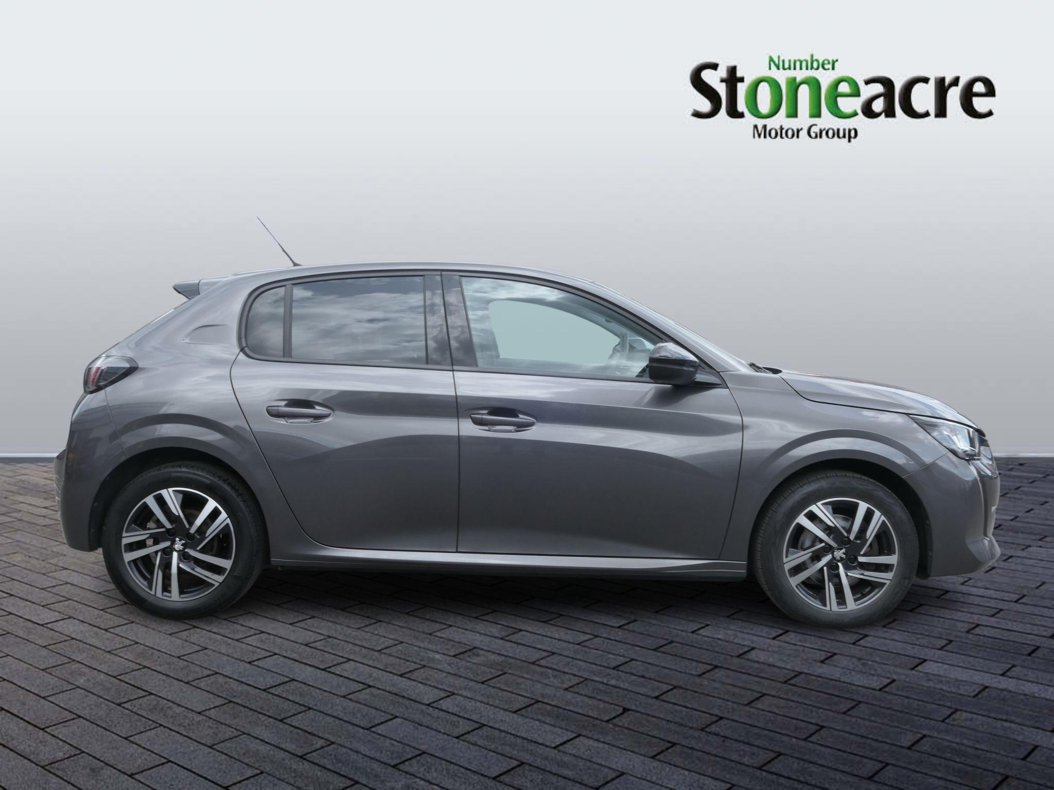 Peugeot 208 Image 7
