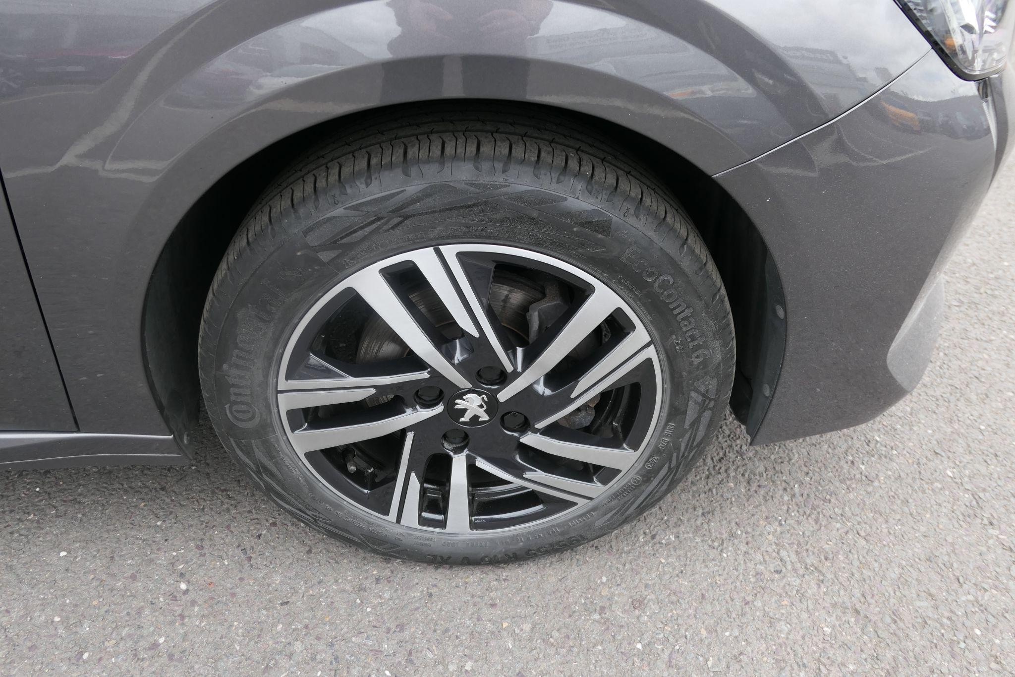 Peugeot 208 Image 22